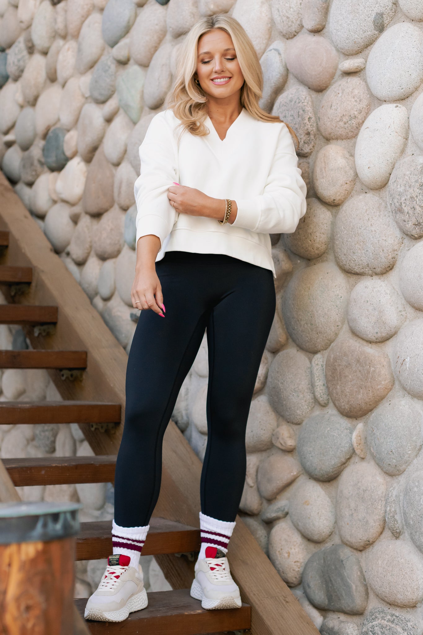 SSYS Lara V Neck Fleece Lined Cropped Sweatshirt In Ivory