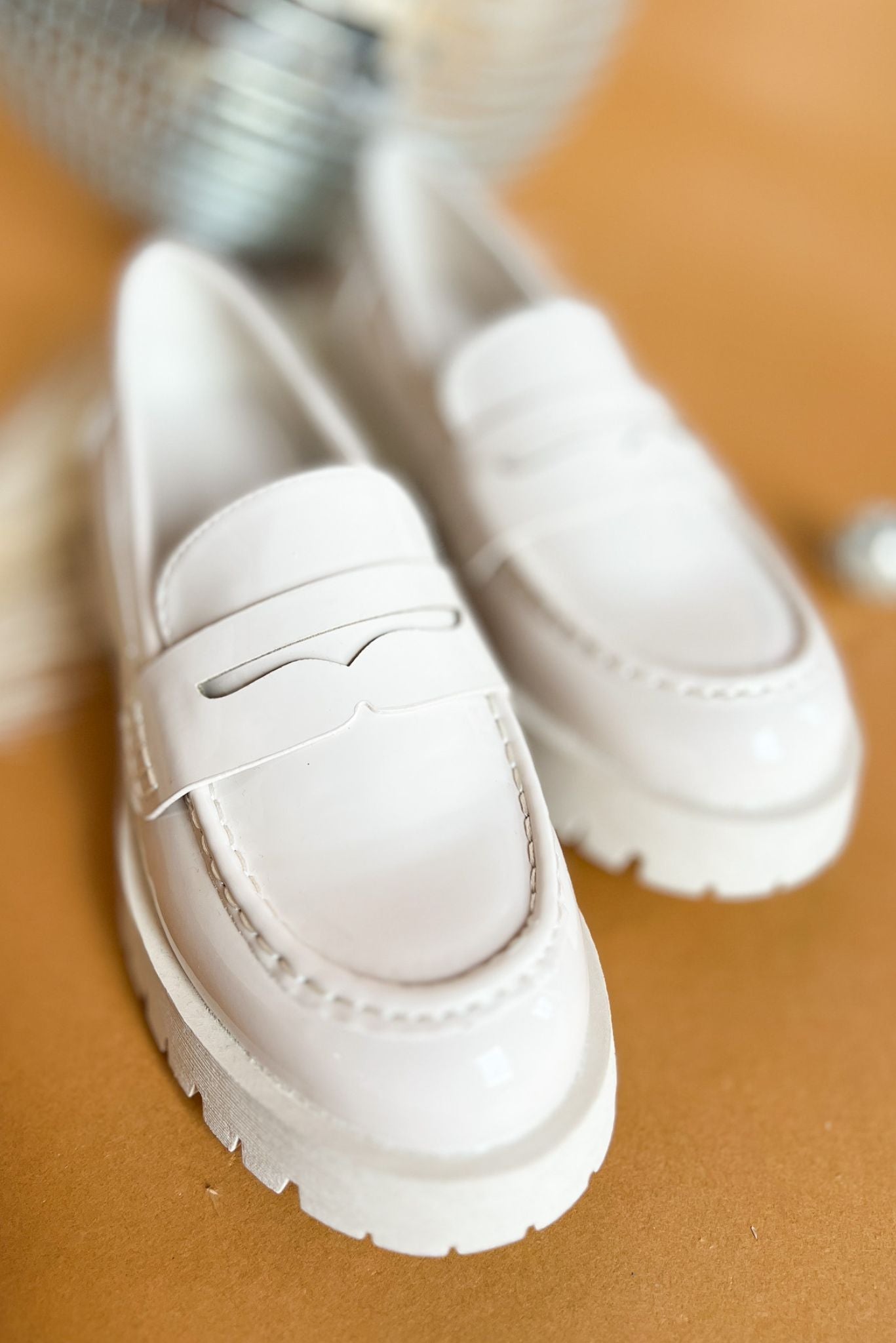 Ivory Patent Leather Loafers, must have loafer, elevated loafer, mom style, fall shoes, shop style your senses by mallory fitzsimmons