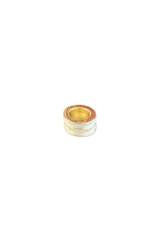 White Spacer