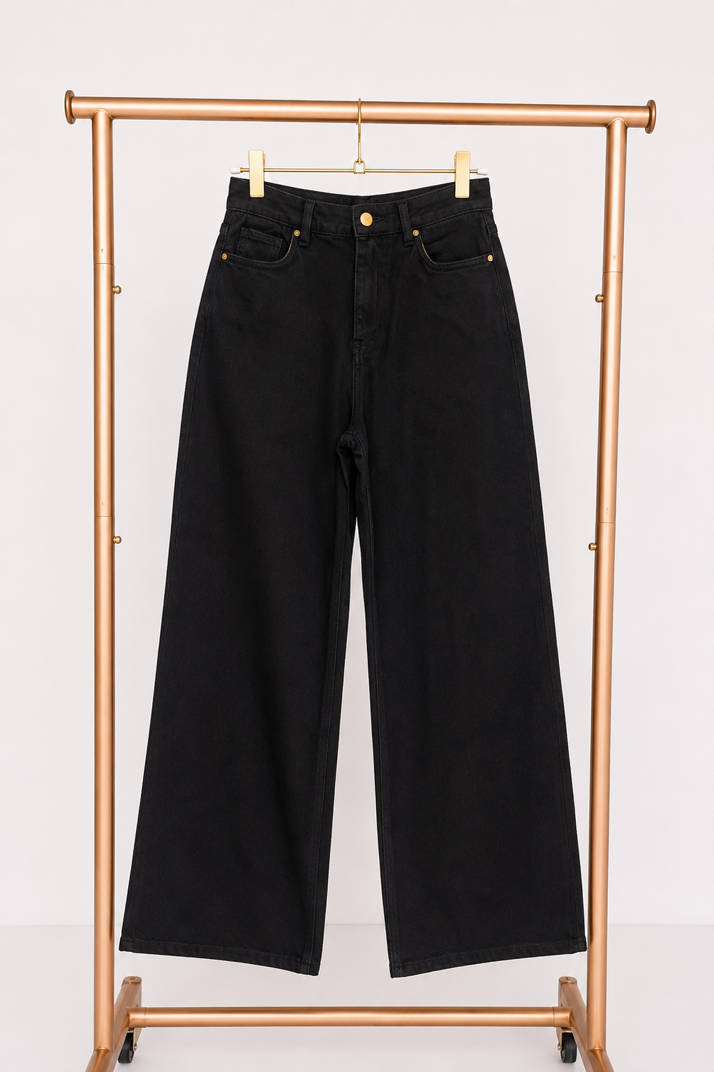 SSYS Roxie Sweat Pant Jeans In Black OUTLET *FINAL SALE*