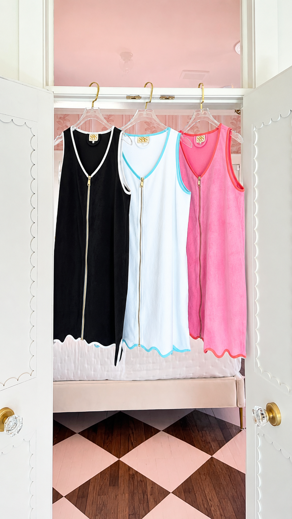 SSYS Sleeveless Get Ready Robe™ In Black White