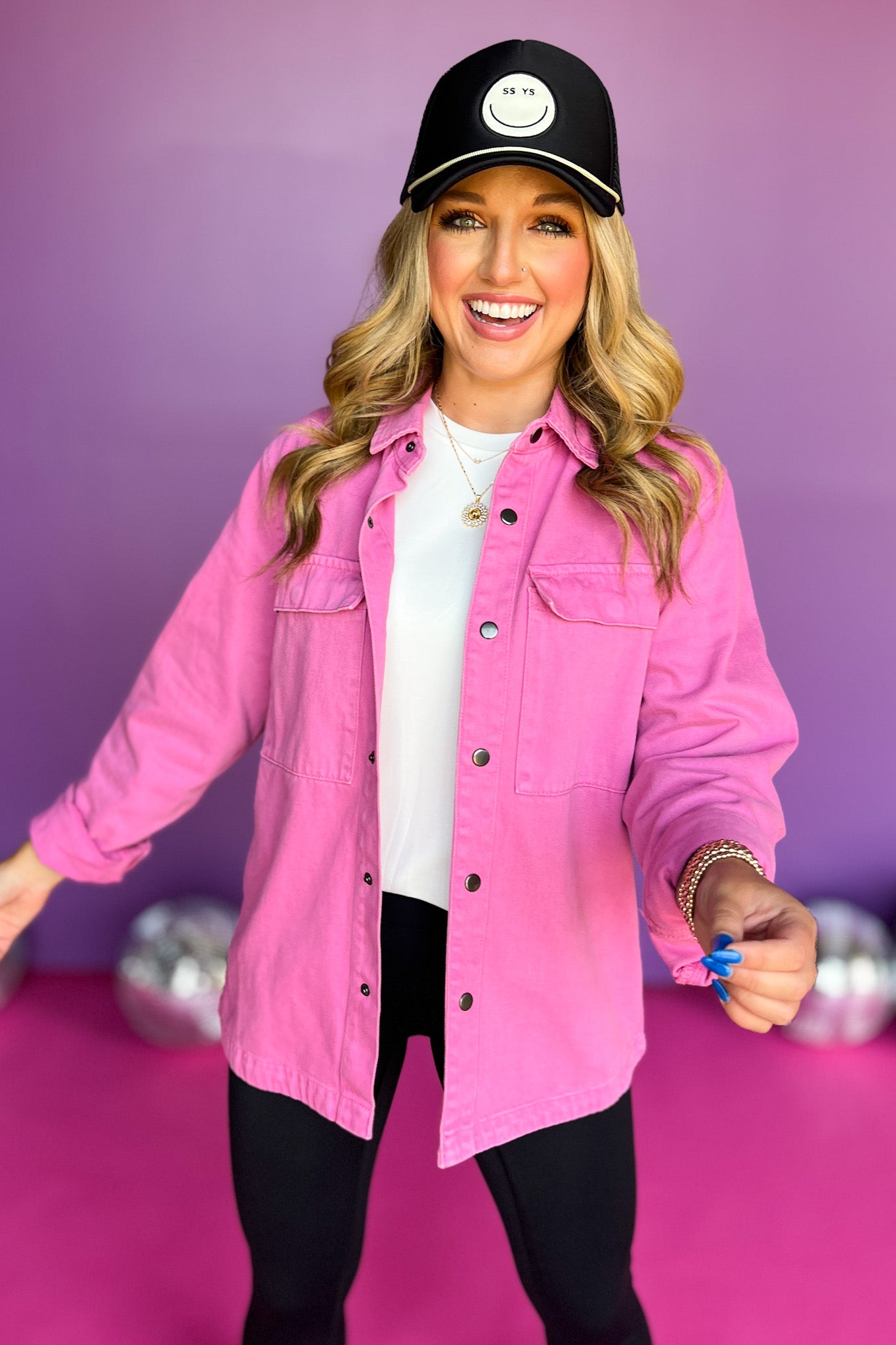 SSYS Signature Pink Denim Shacket, signature shacket, denim shacket, ssys the label, elevated jacket, elevated style, must have jacket, must have style, mom style, street style, ssys by mallory fitzsimmons