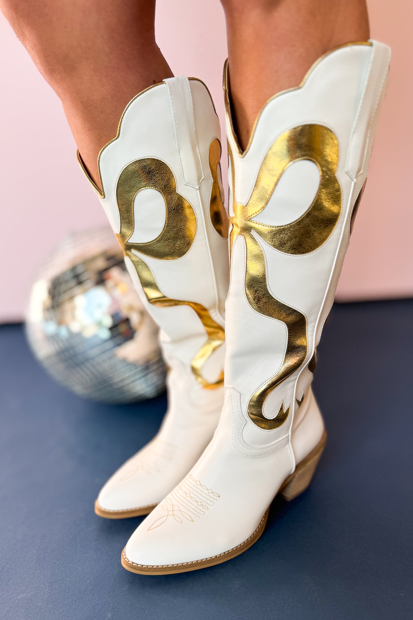 Gold Bow Pointed Toe Western Silhouette Boots