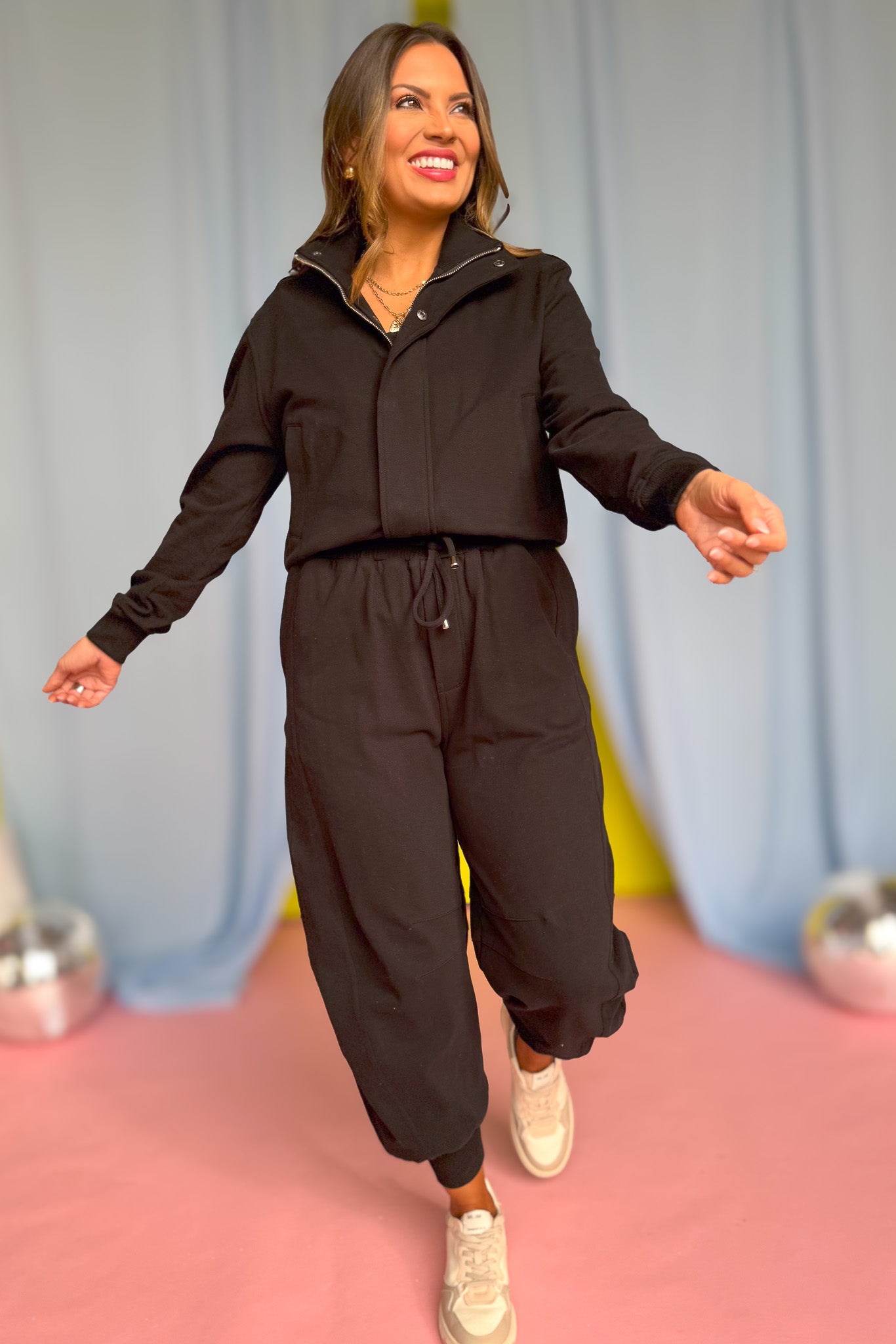 SSYS Abigail Barrel Joggers In Black, athleisure, cozy, lounge wear, exclusive design, solid bottoms, trend forward, ssys by mallory fitzsimmons