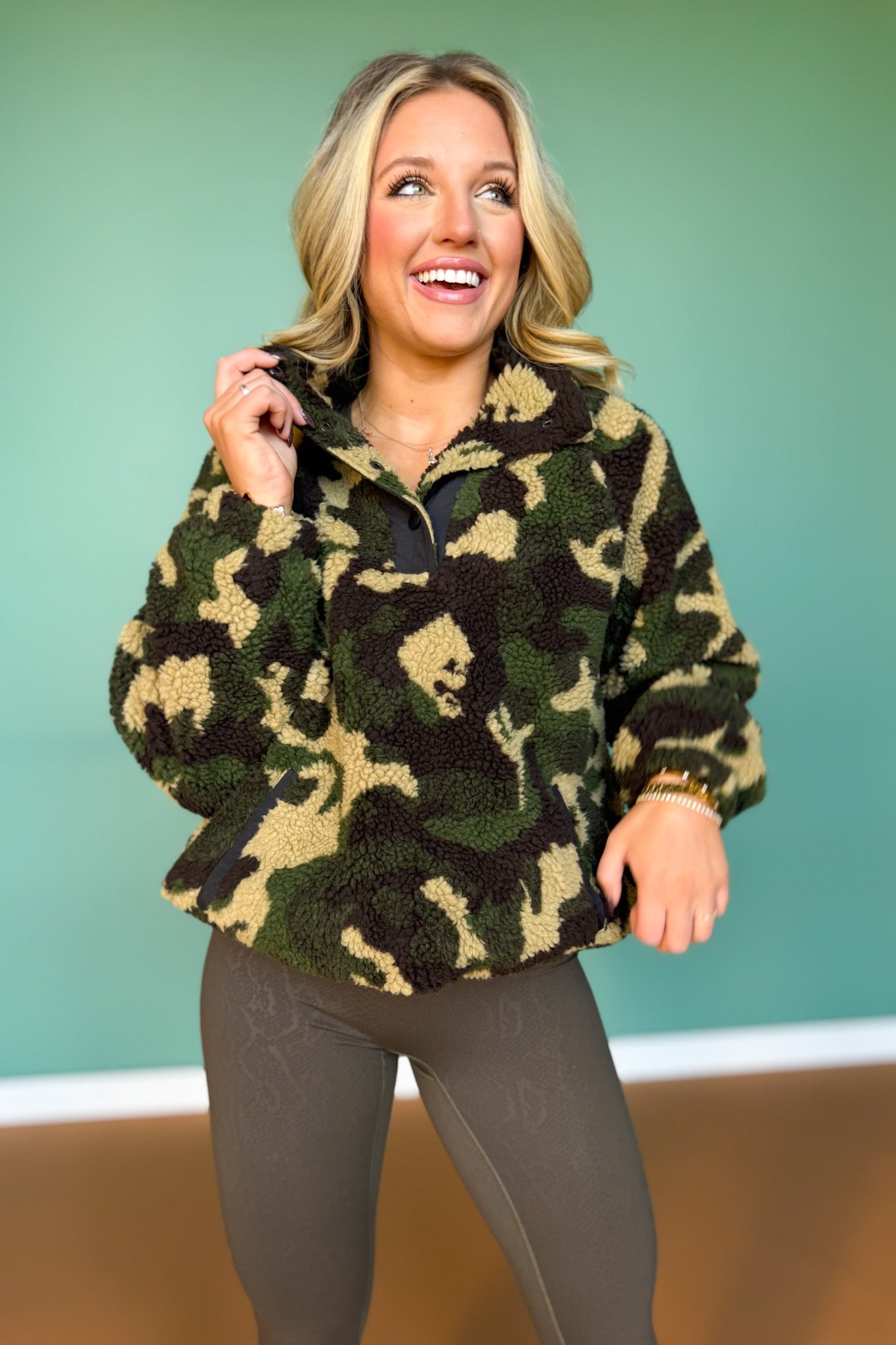 SSYS Signature Sherpa Pullover In Camo