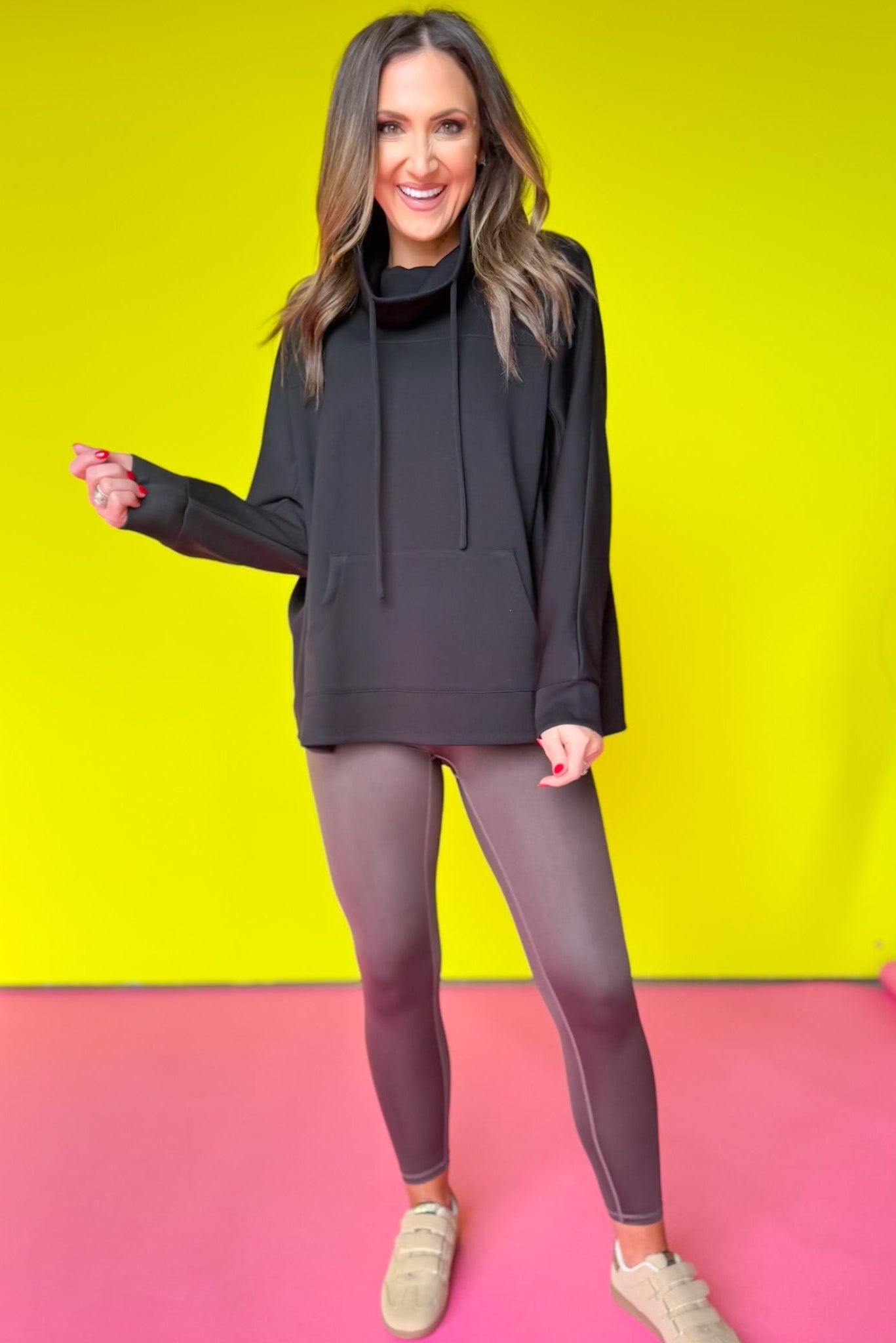 SSYS The Laura Fleece Lined Pullover In Black