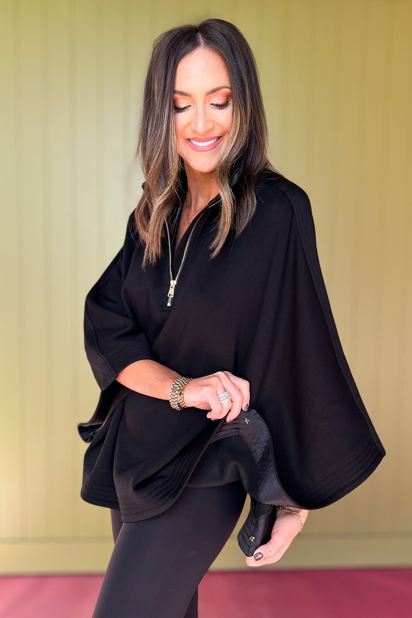 SSYS Marissa Fleece Lined Air Poncho In Black