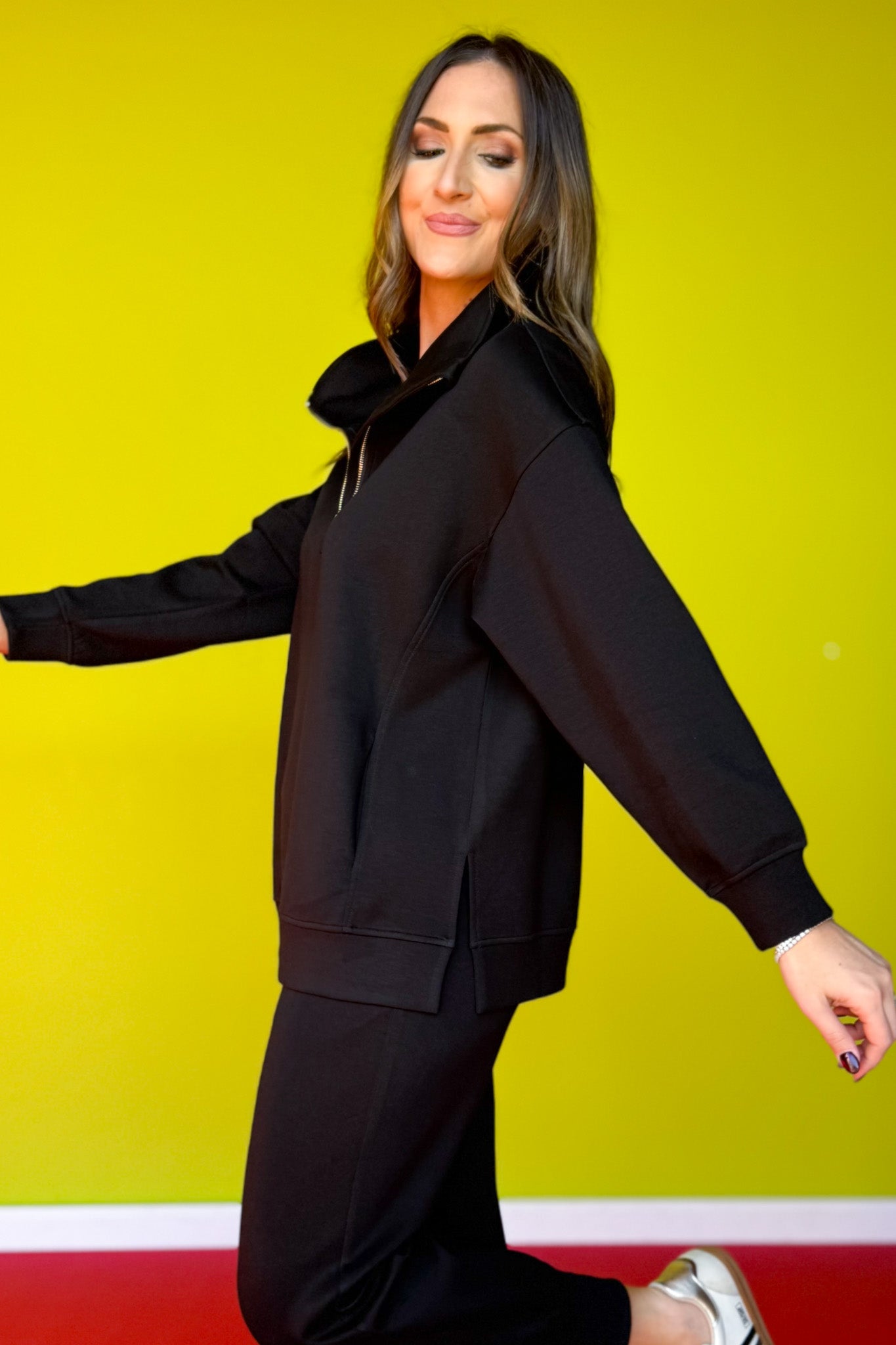 SSYS Ainsley Air Pullover In Black