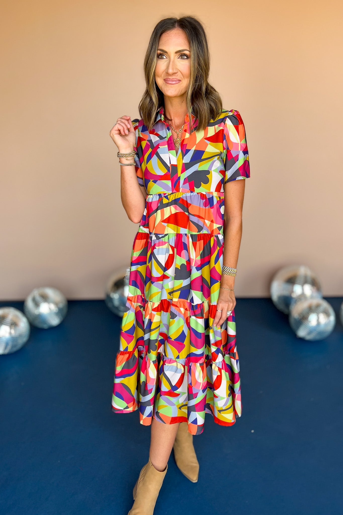 SSYS The Short Sleeve Emery Midi Dress In Dark Abstract, ssys the label, printed dress, elevated dress, fall style, fall fashion, must have dress, mom style, mom fashion, affordable fashion, ssys by mallory fitzsimmons