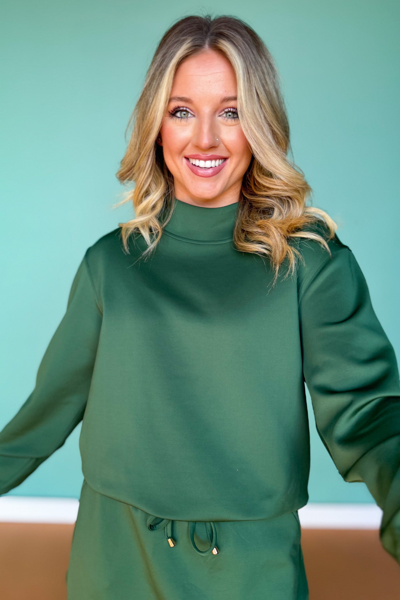 SSYS Scuba Cowl Neck Sweatshirt In Hunter