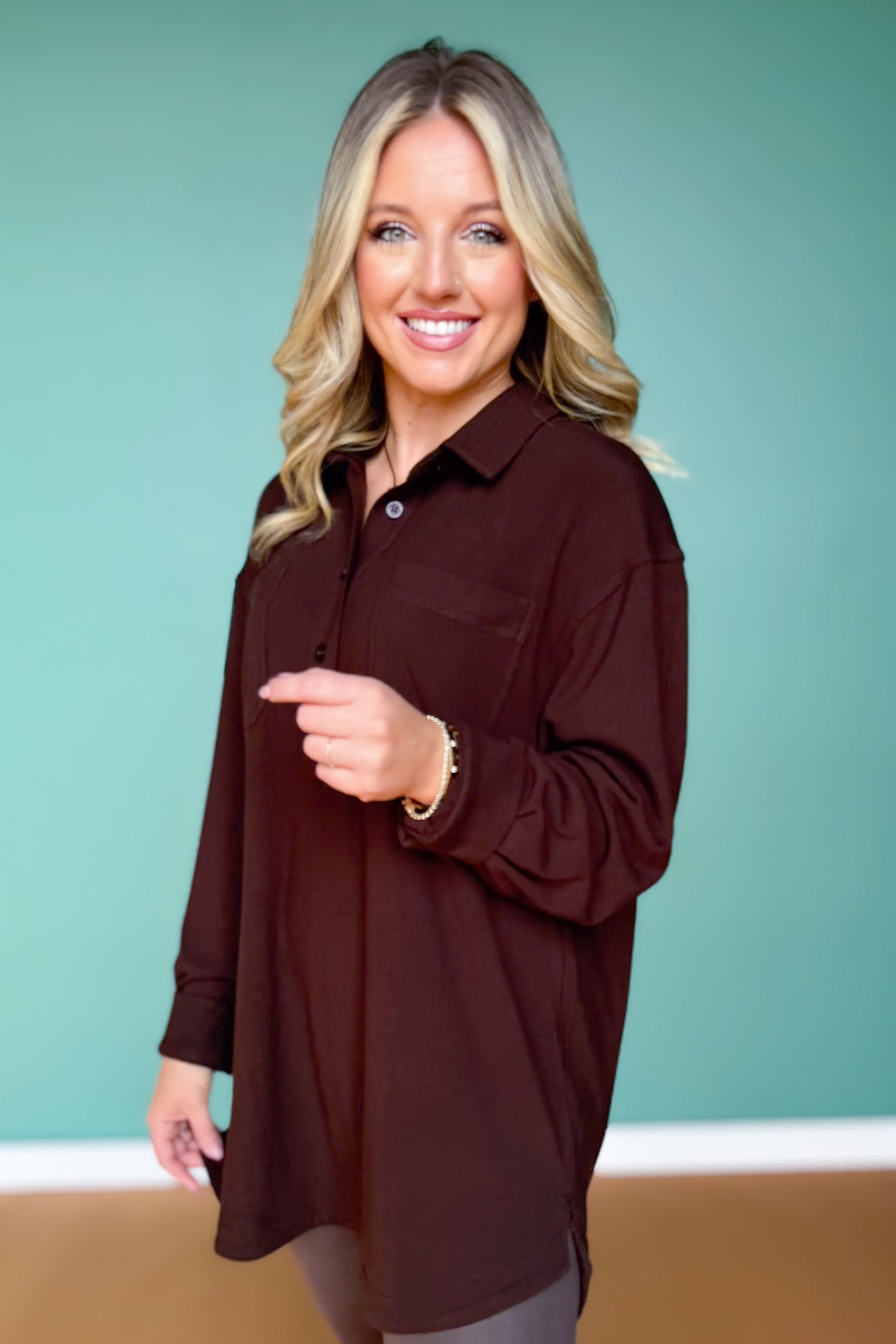 SSYS Jess Cozy Fleece Lined Top In Chocolate