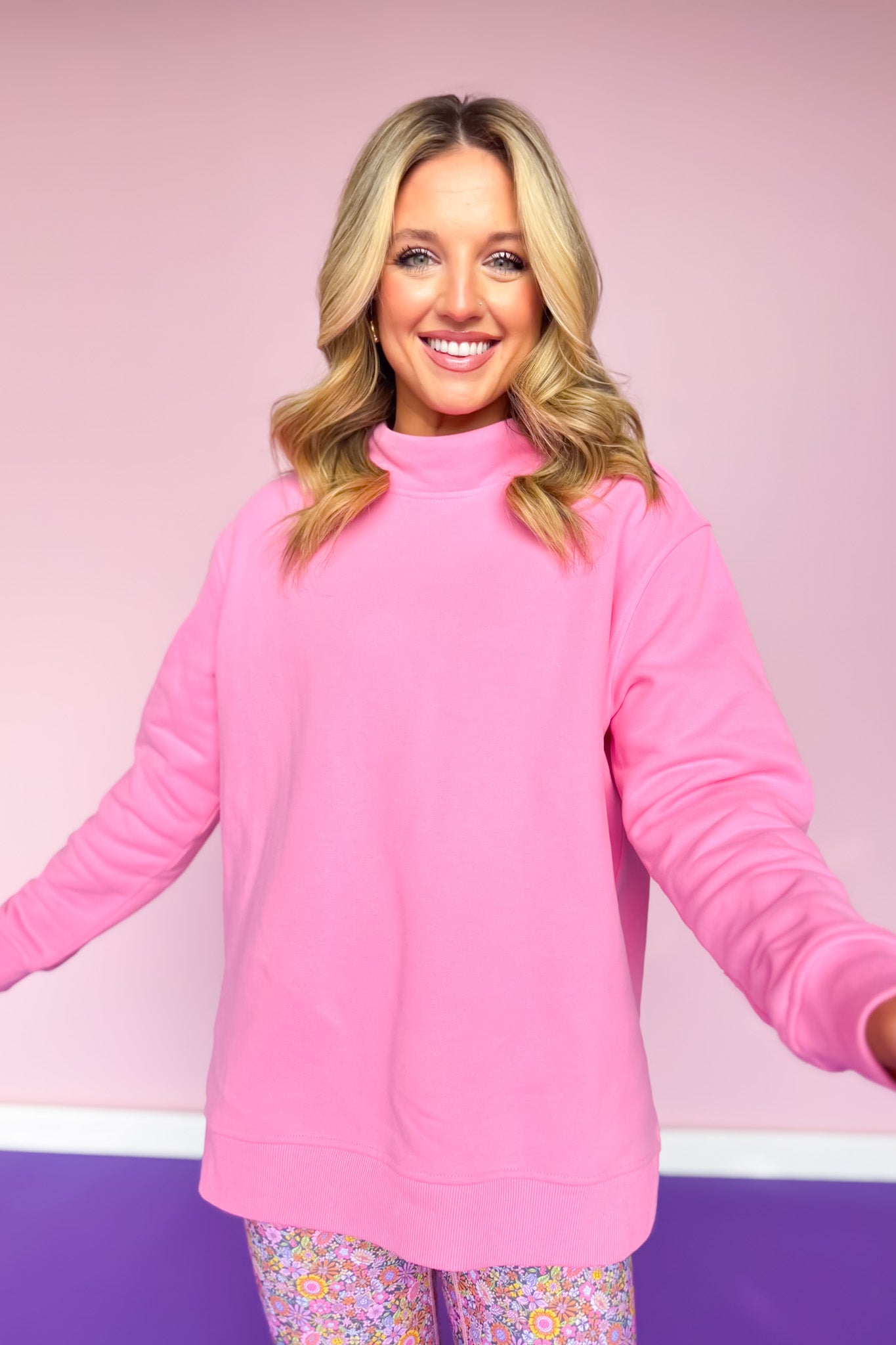 SSYS Foster Mock Neck Solid Sweatshirt In Pink