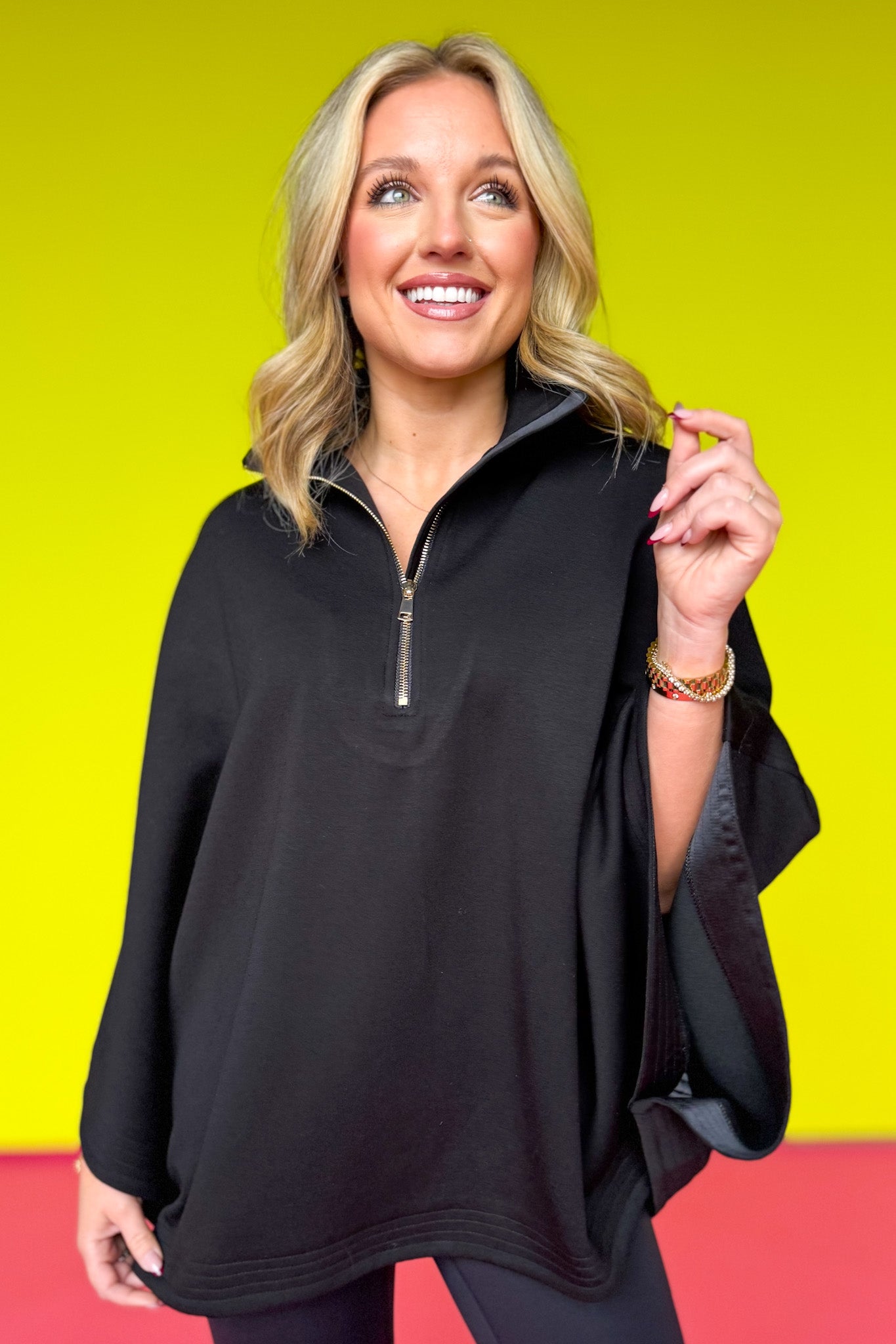 SSYS Marissa Fleece Lined Air Poncho In Black
