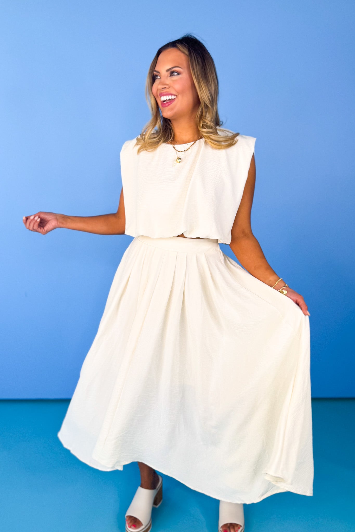 Cream Sleeveless Balloon Top, light, airy garment that features a soft, neutral cream color, ssys by mallory fitzsimmons