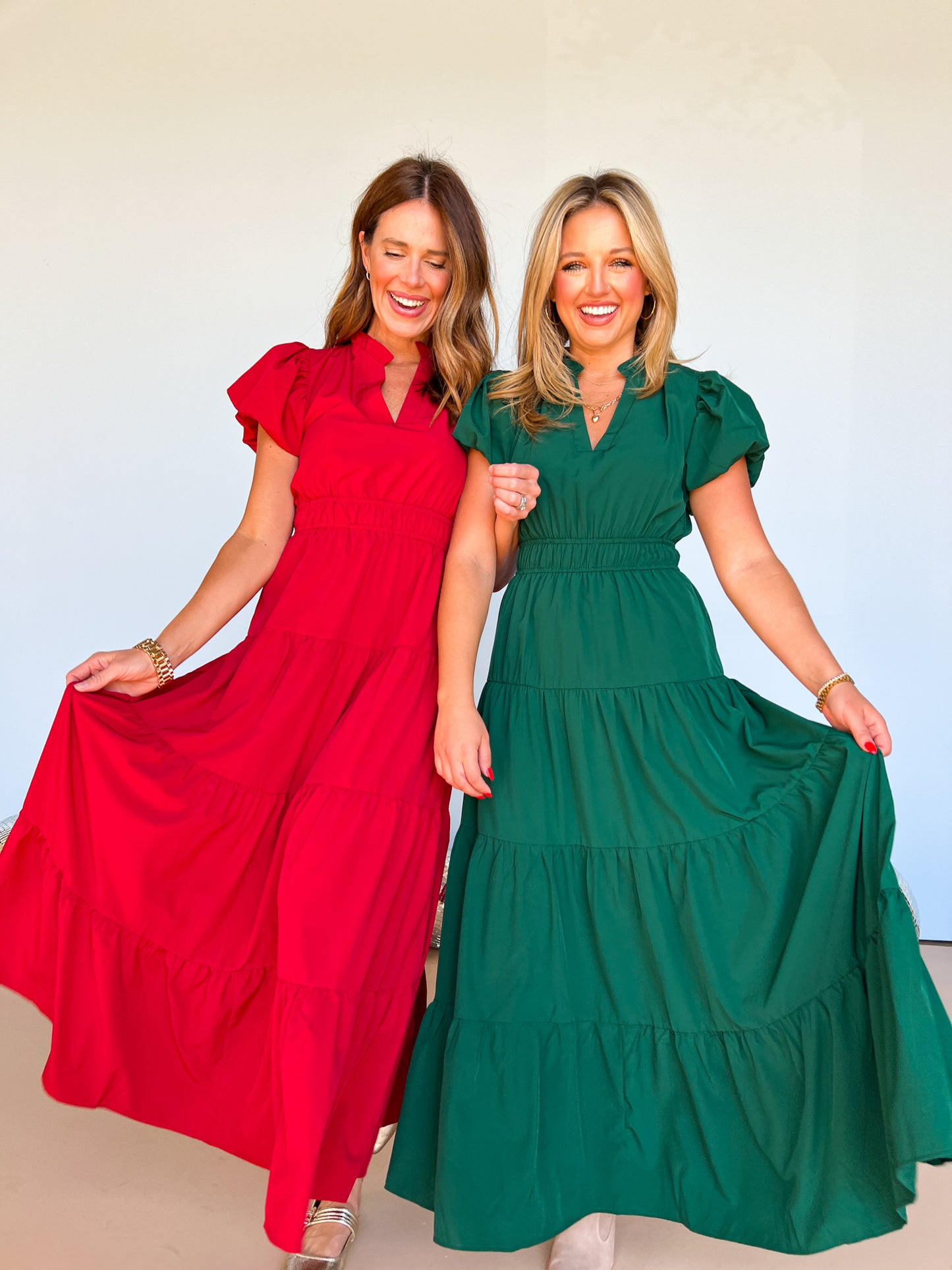 Hunter Green Split Neck Puff Short Sleeve Tiered Midi Dress SSYS Hunter Green Split Neck Puff Short Sleeve Tiered Midi Dress SSYS