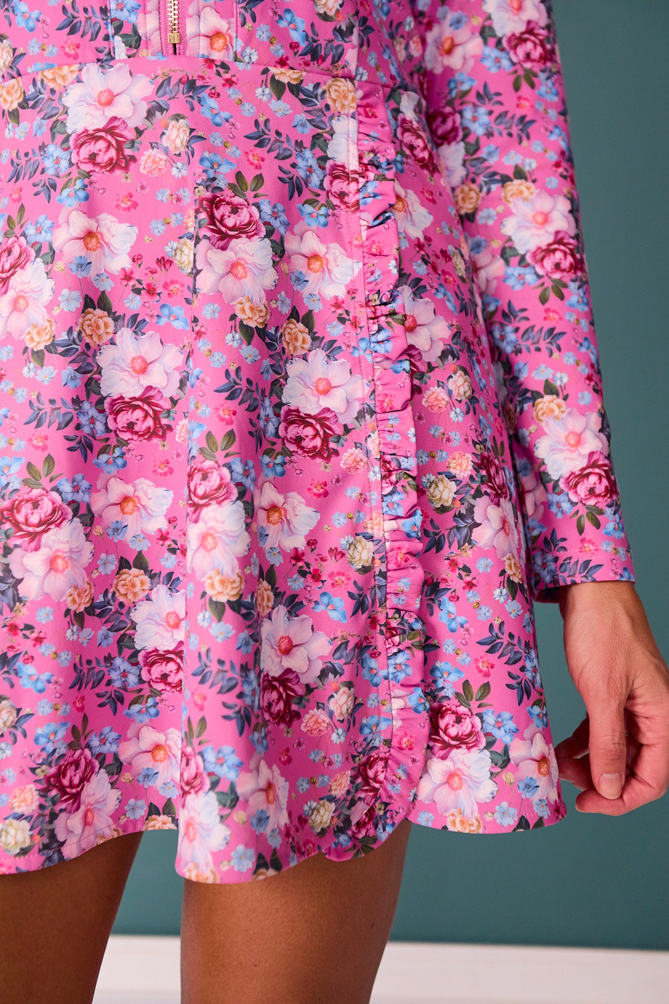 SSYS Long Sleeve Golf Dress In Magenta Bloom