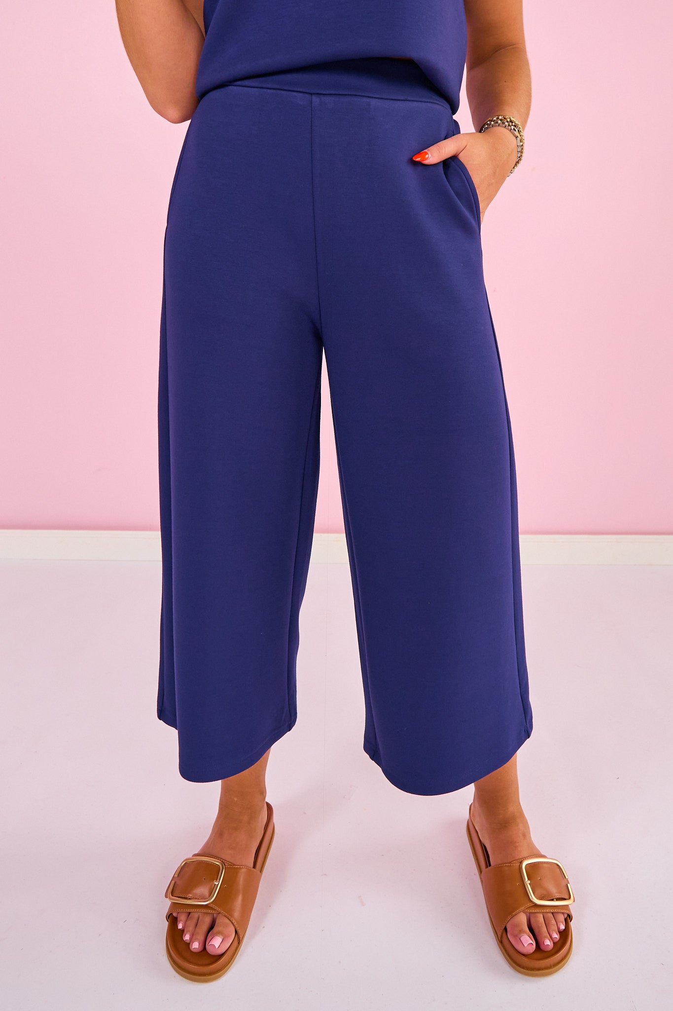 SSYS Flat Front Air Wide Leg Cropped Pants In Navy *FINAL SALE*