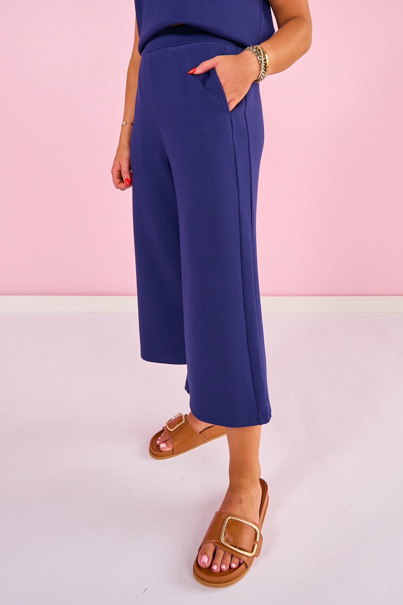 SSYS Flat Front Air Wide Leg Cropped Pants In Navy *FINAL SALE*