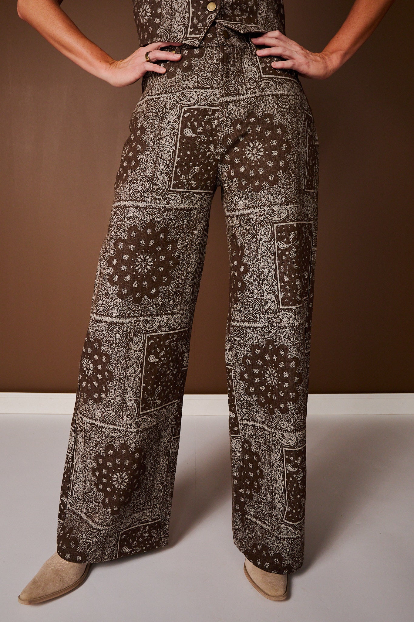 SSYS Victoria Slim Wide Leg Jeans In Brown Bandana