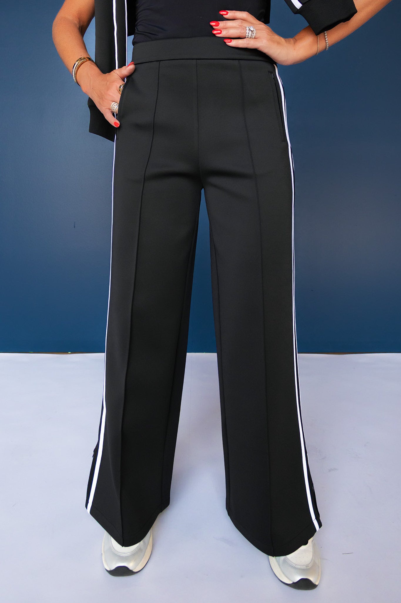 SSYS Nyla Track Pants In Black