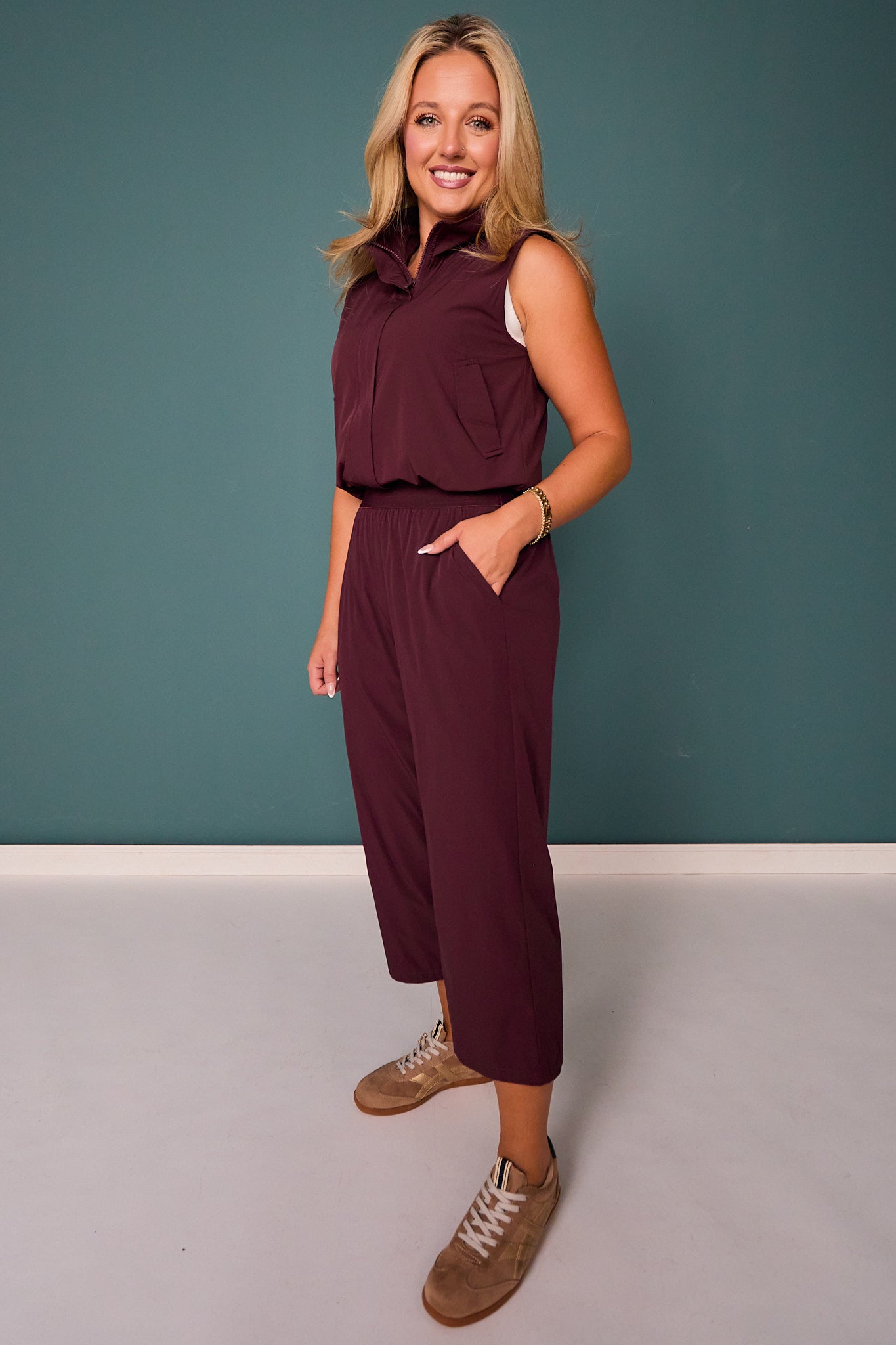 SSYS Active Barrel Pants In Deep Maroon