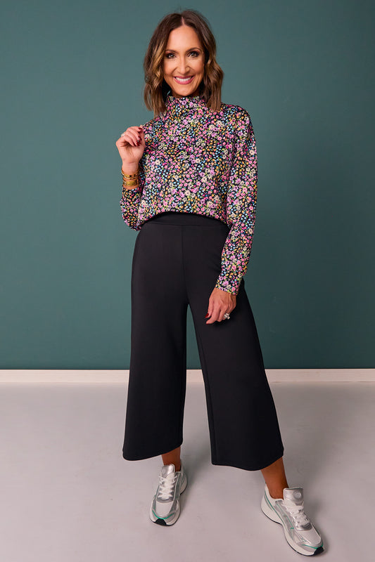 SSYS Scuba Cropped Wide Leg Pants In Black