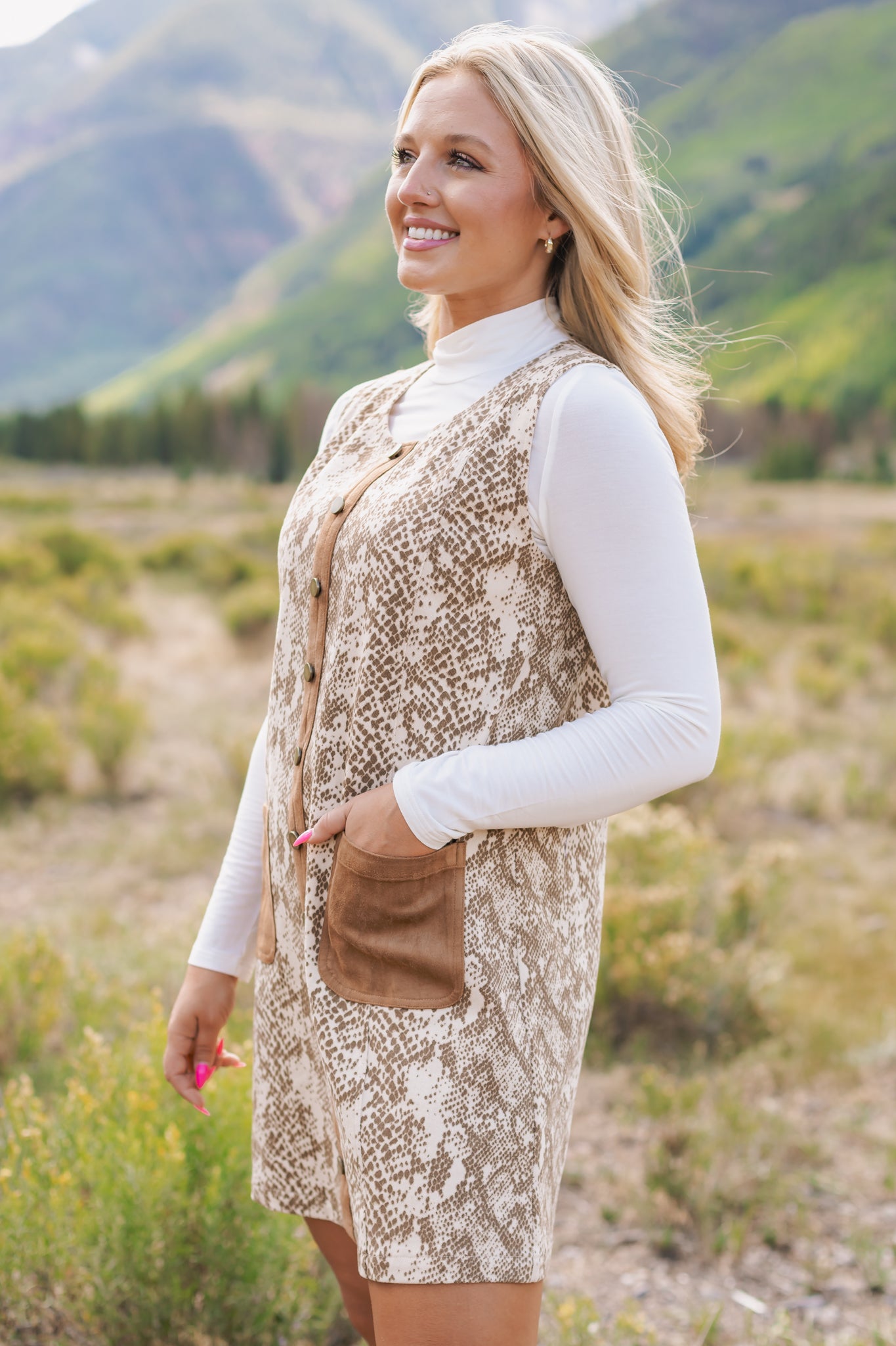 SSYS Alora Contrast Suede Shift Dress In Scale Animal