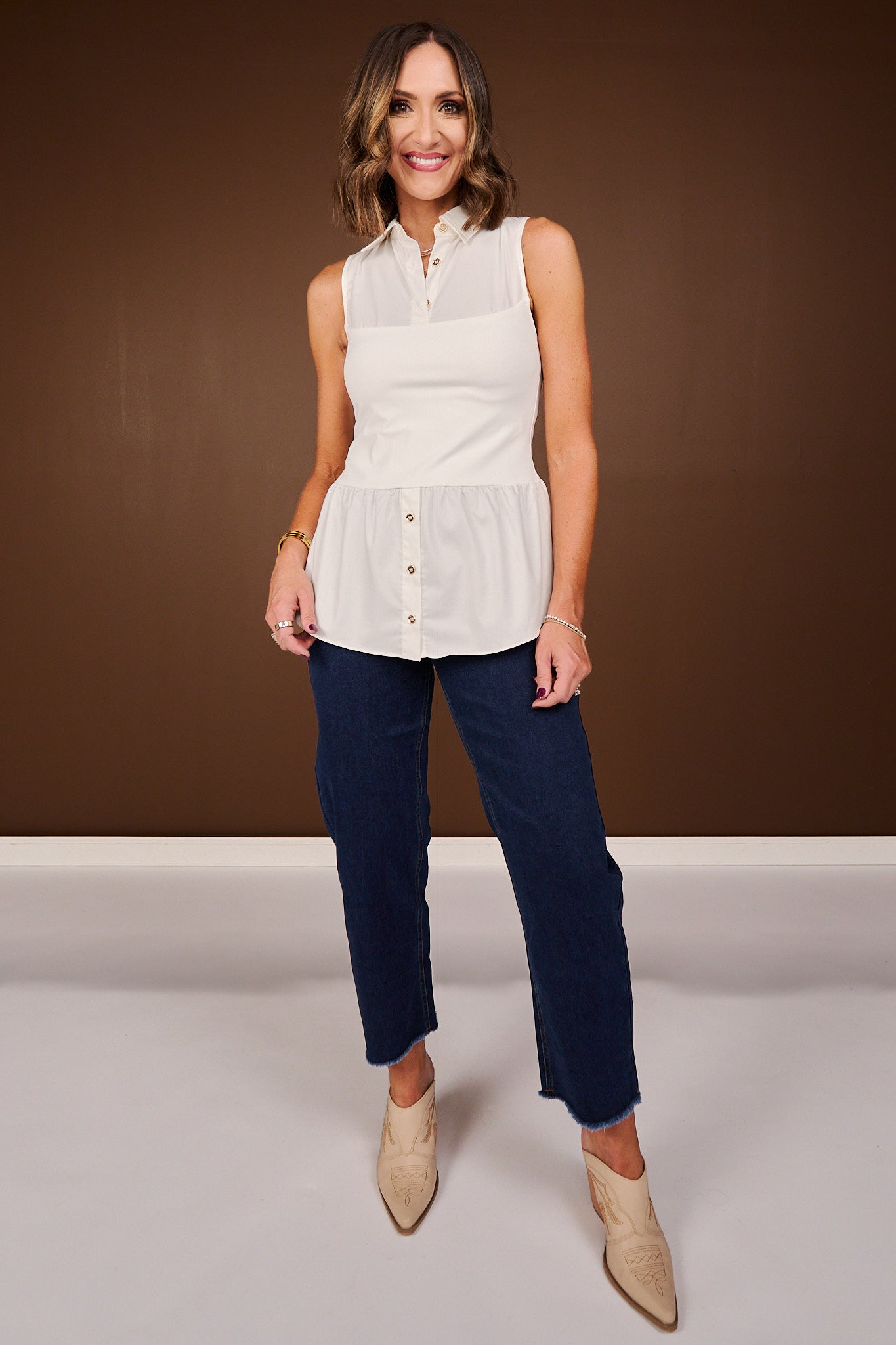 SSYS Signature Sleeveless Poplin Undershirt In White