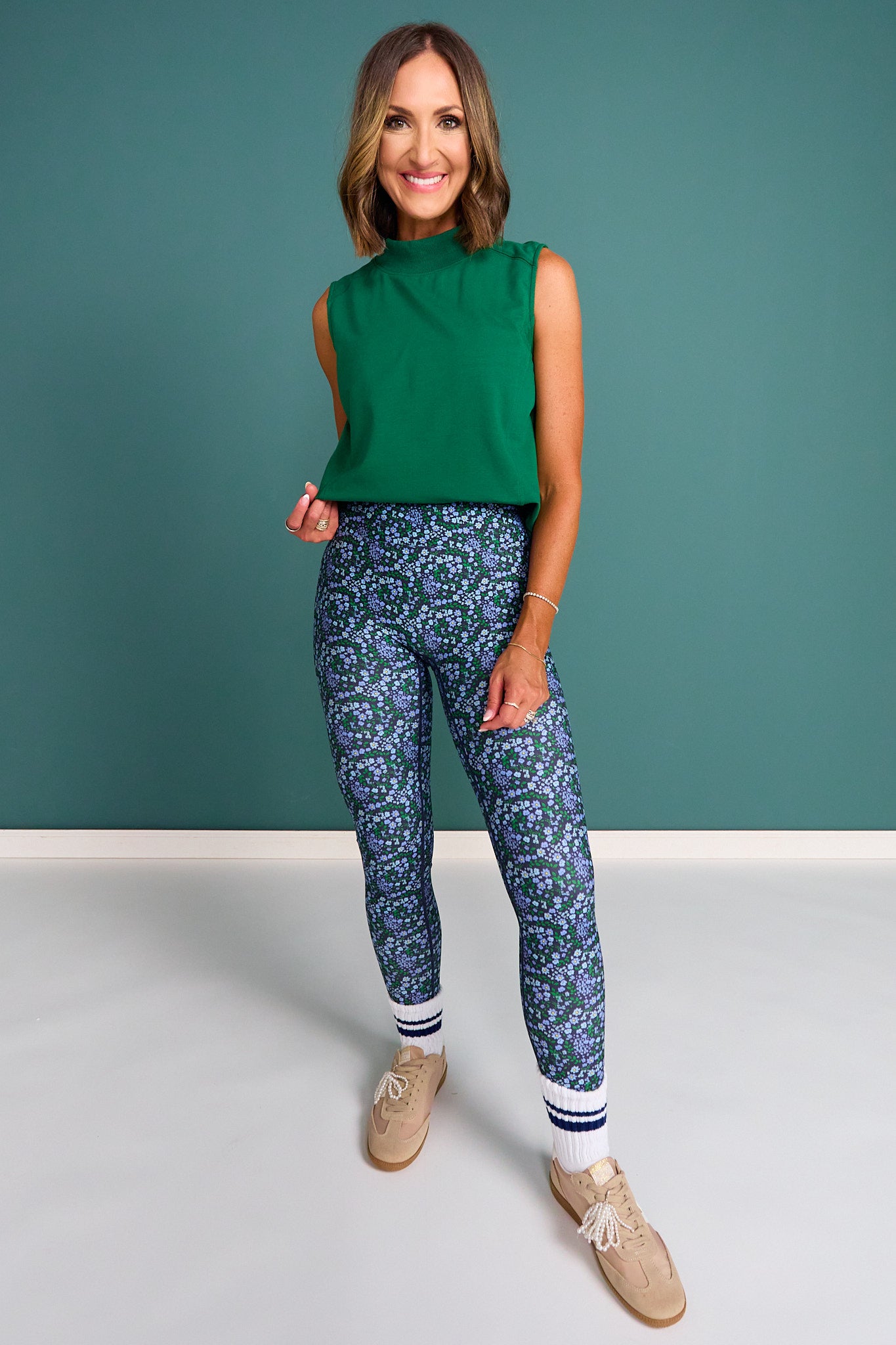SSYS Elara Sleeveless Sweatshirt In Green