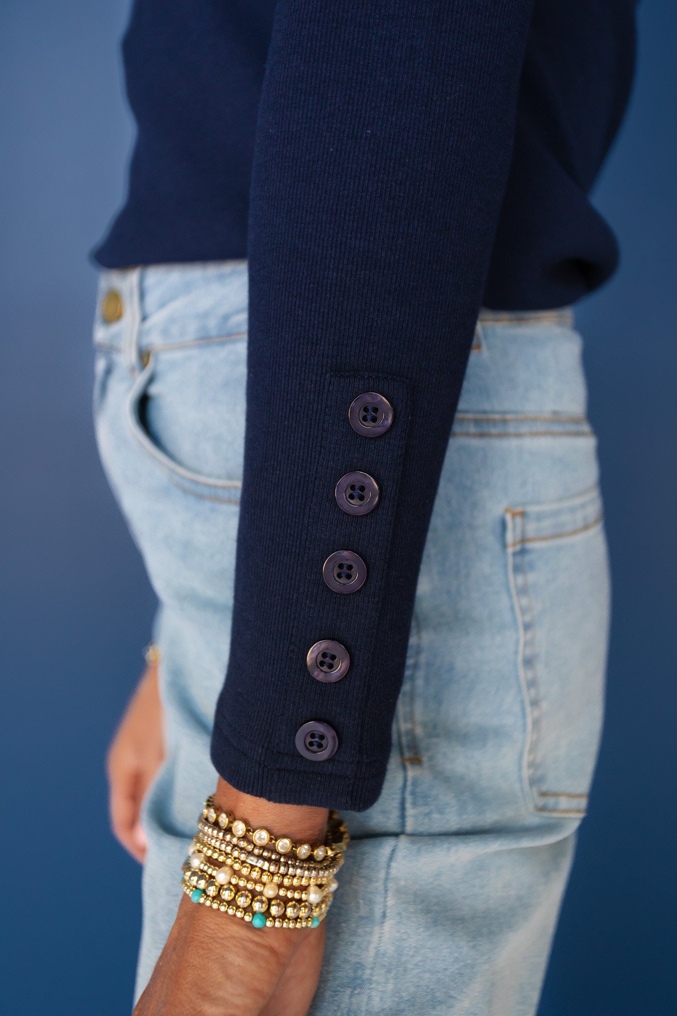 SSYS Cece Knit Long Sleeve V Neck Top With Button Detail In Navy