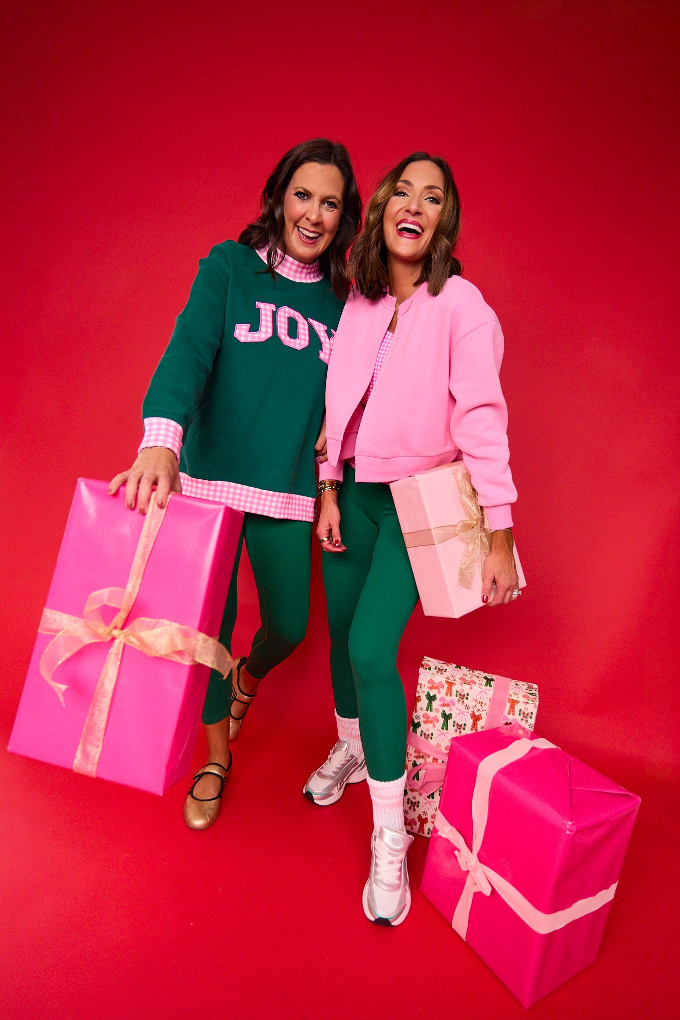 SSYS Signature Split Cropped Sweatshirt In Bubblegum