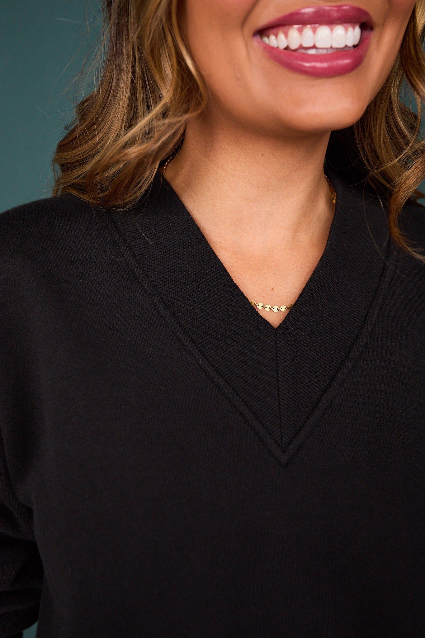 SSYS Lara V Neck Fleece Lined Cropped Sweatshirt In Black