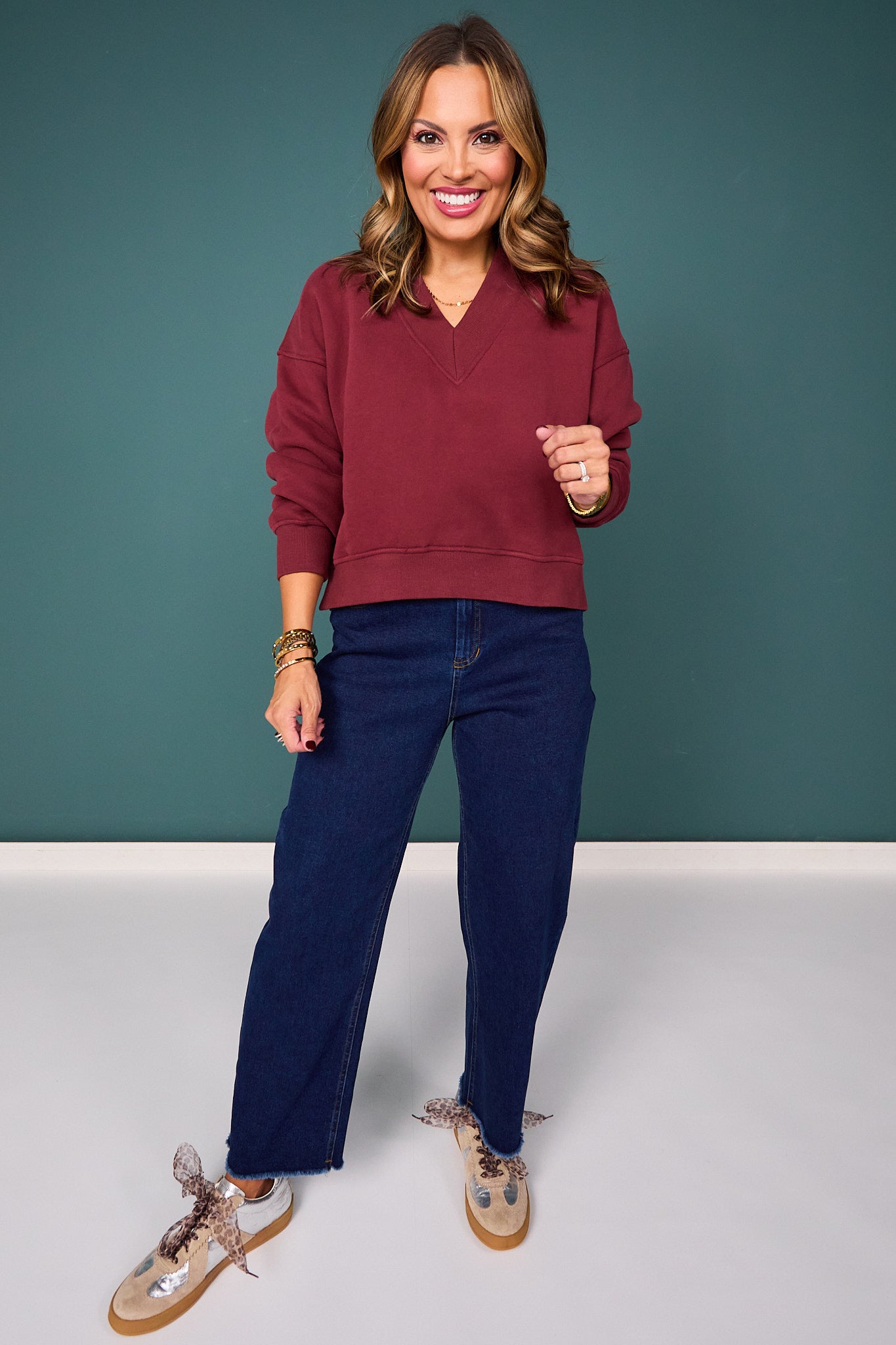 SSYS Lara V Neck Fleece Lined Cropped Sweatshirt In Maroon