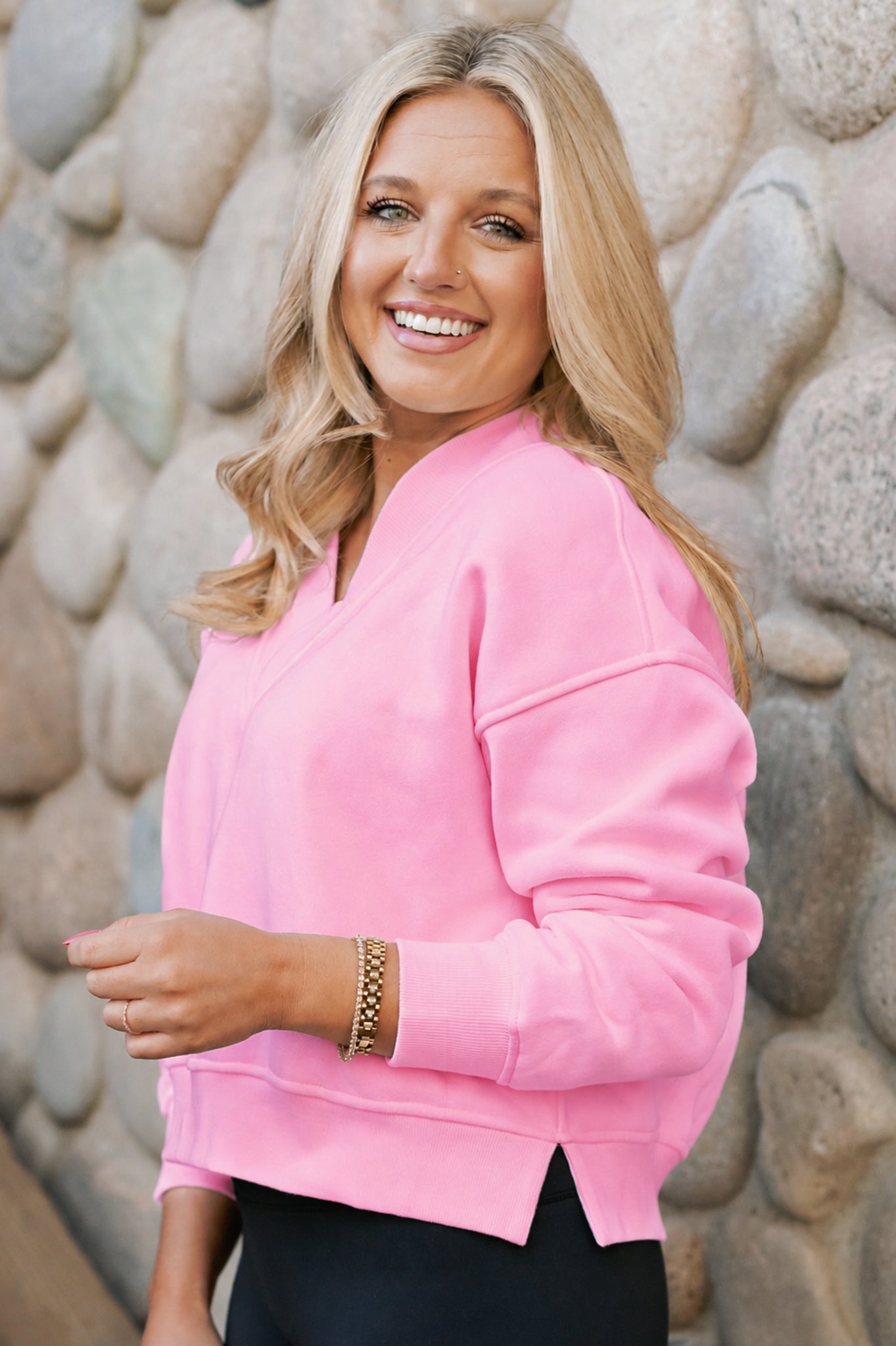 SSYS Lara V Neck Fleece Lined Cropped Sweatshirt In Pink