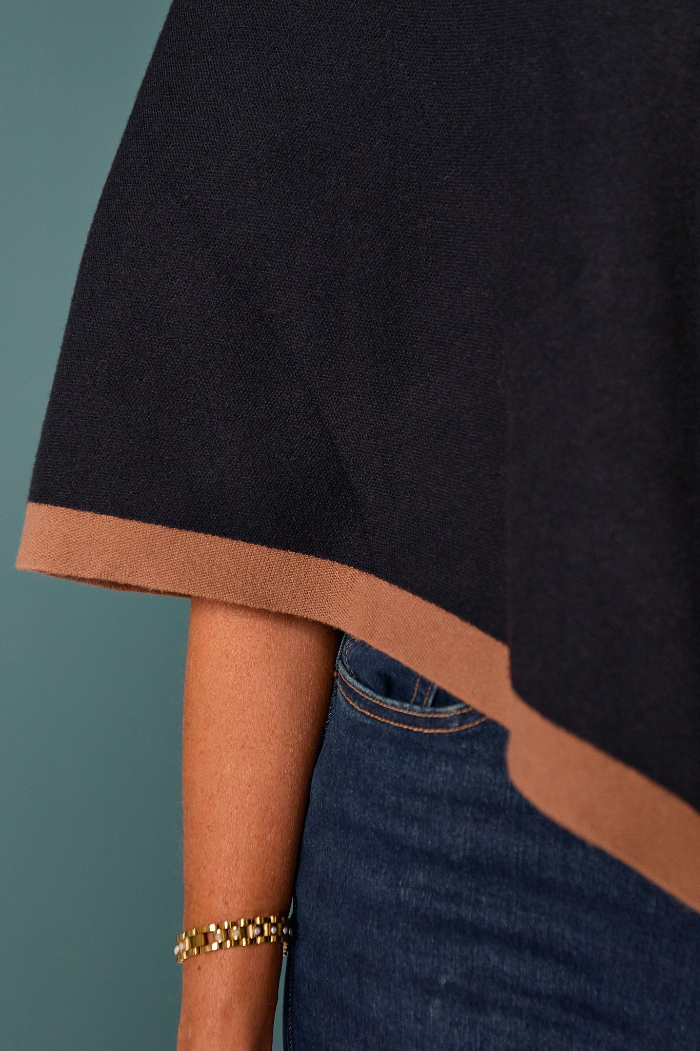 SSYS Lakelyn Poncho Sweater In Black