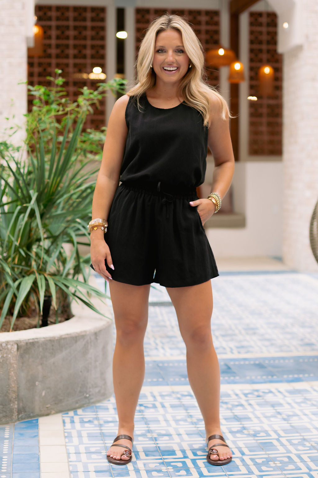 SSYS Penny Linen Drawstring Waist Shorts In Black