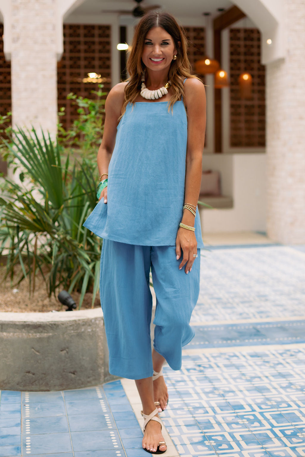 SSYS Teagan Linen Side Slit Top In Cornflower
