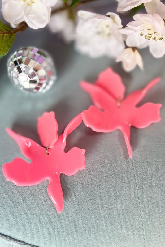 Coral Flora Acrylic Earring, earrings, must have earrings, elevated earrings, spring earrings, spring accessories, shop style your senses by mallory fitzsimmons