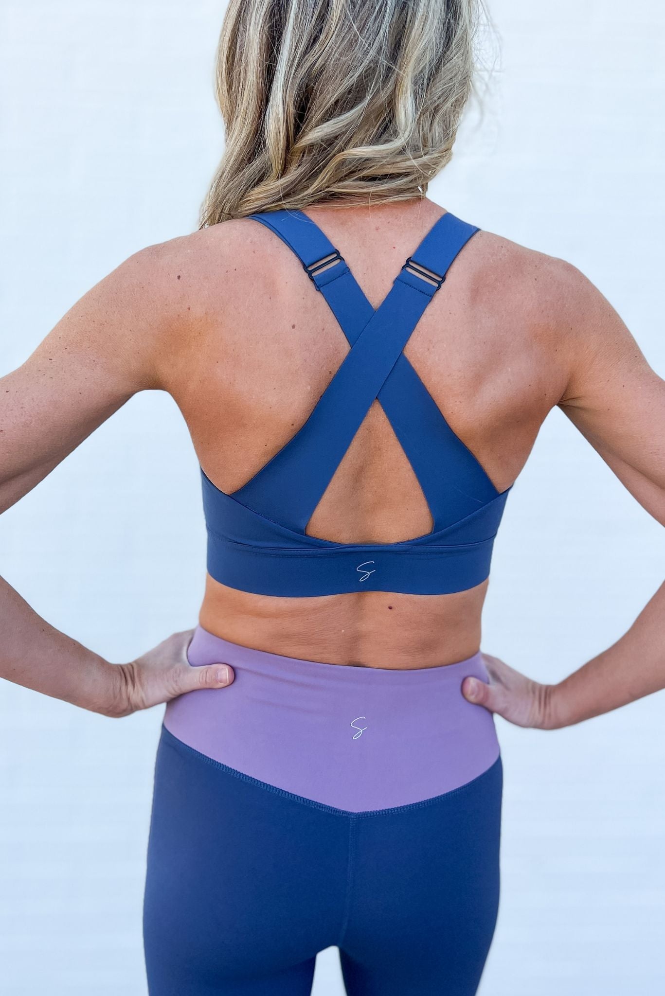 Smokey Blue High Impact Zip Up Sports Bra SSYS The Label, athleisure, everyday wear, mom style, layered look, must have, shop style your senses by mallory fitzsimmons
