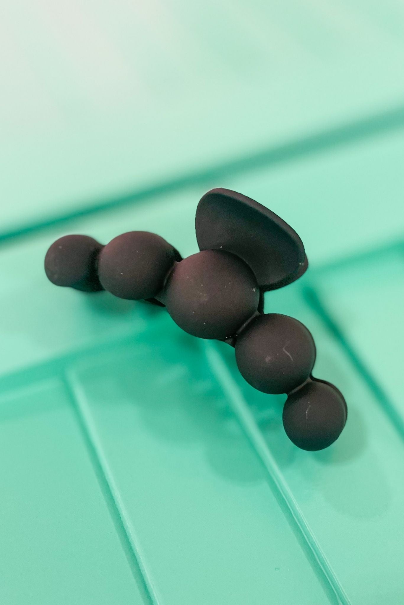 Matte Ball Hair Claw Clip