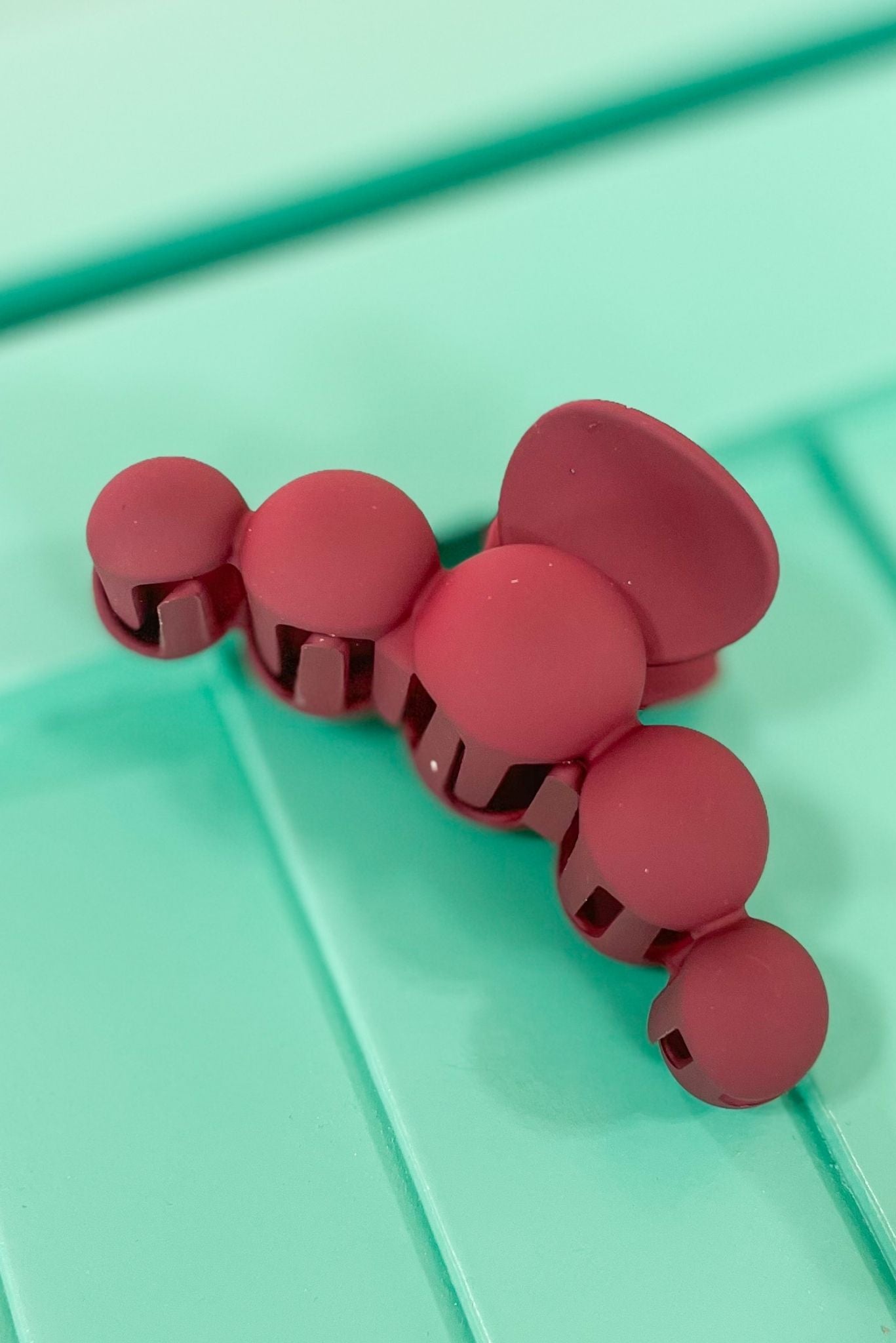 Matte Ball Hair Claw Clip