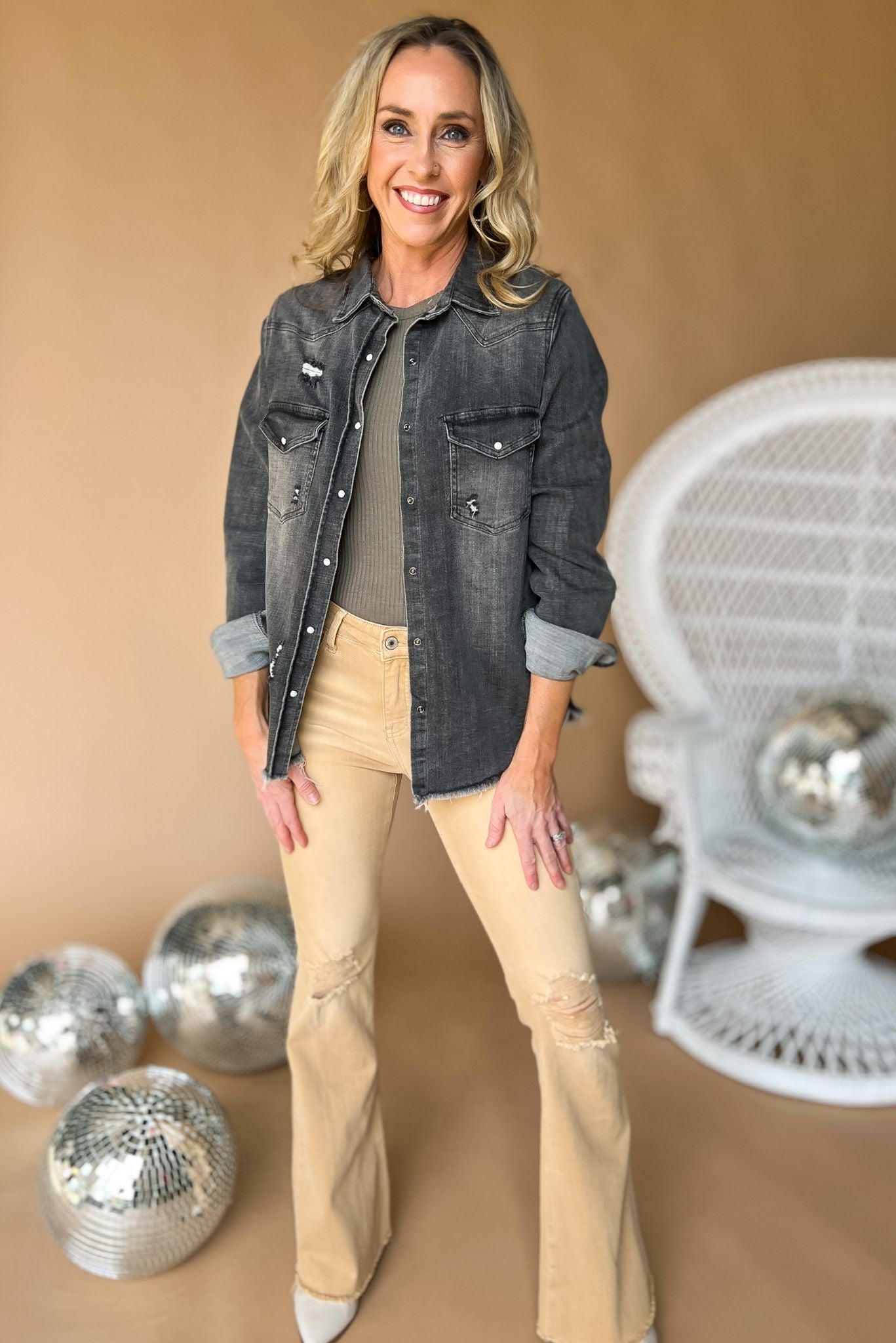 Dark Grey Raw Him Denim Shacket, layered look, must have, everyday wear, trendy, mom style, shop style your senses by mallory fitzsimmons