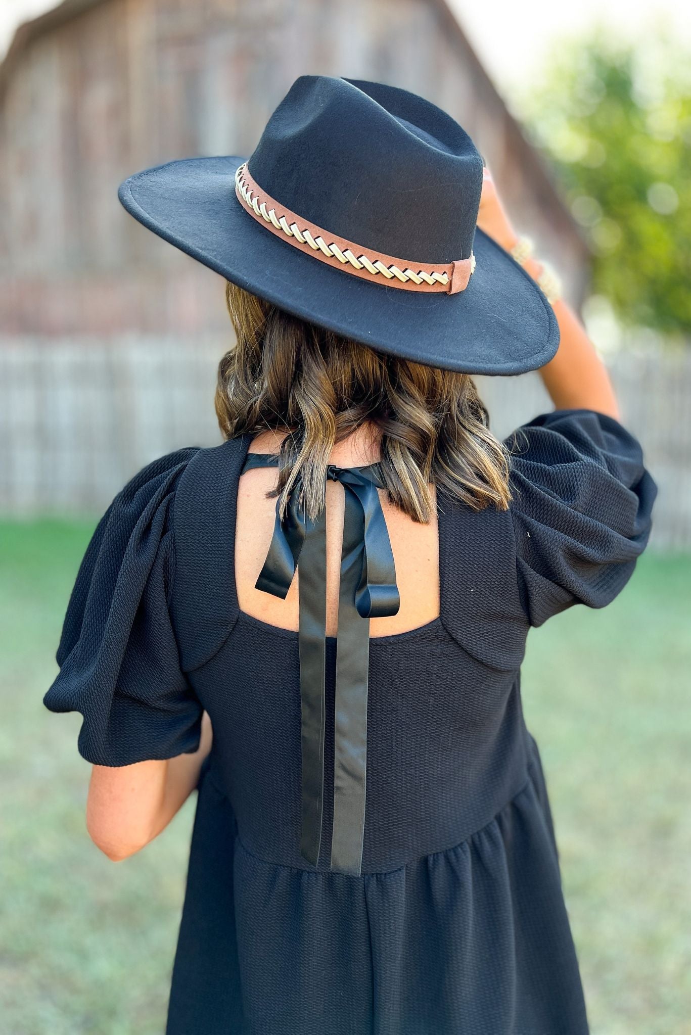 Black Faux Leather Band Felt Hat, fall fashion, fall must have, fall accessory, felt hat, band detail,  mom style, shop style your senses by mallory fitzsimmons