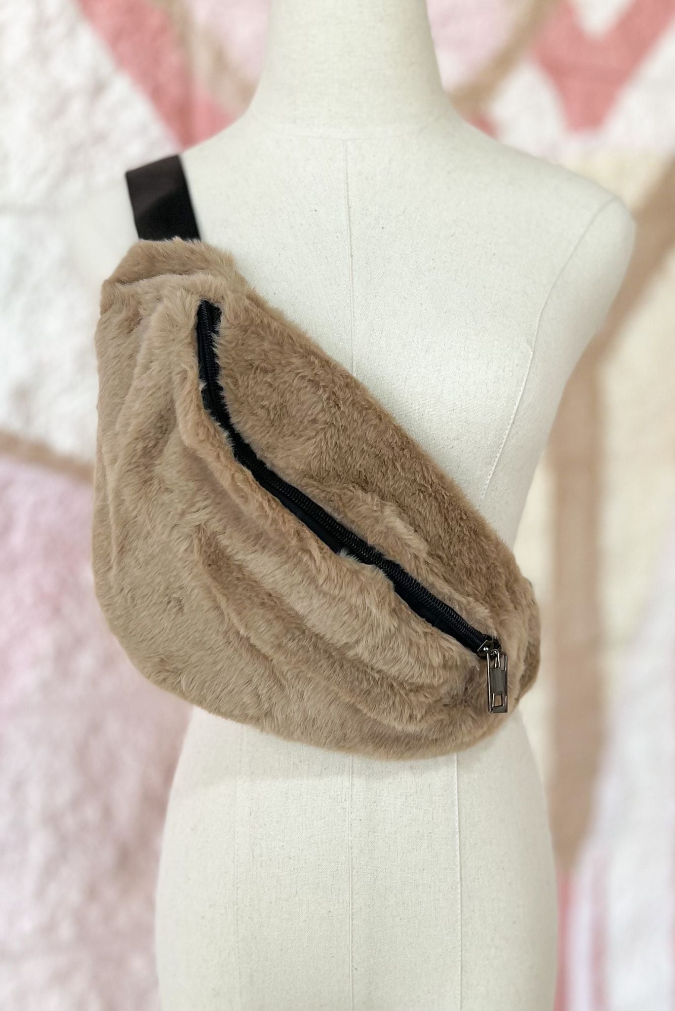 Tan Solid Fur Sling Fanny PackBag, fall fashion, travel bag, over night bag, must have, mom style, shop style your senses by mallory fitzsimmons