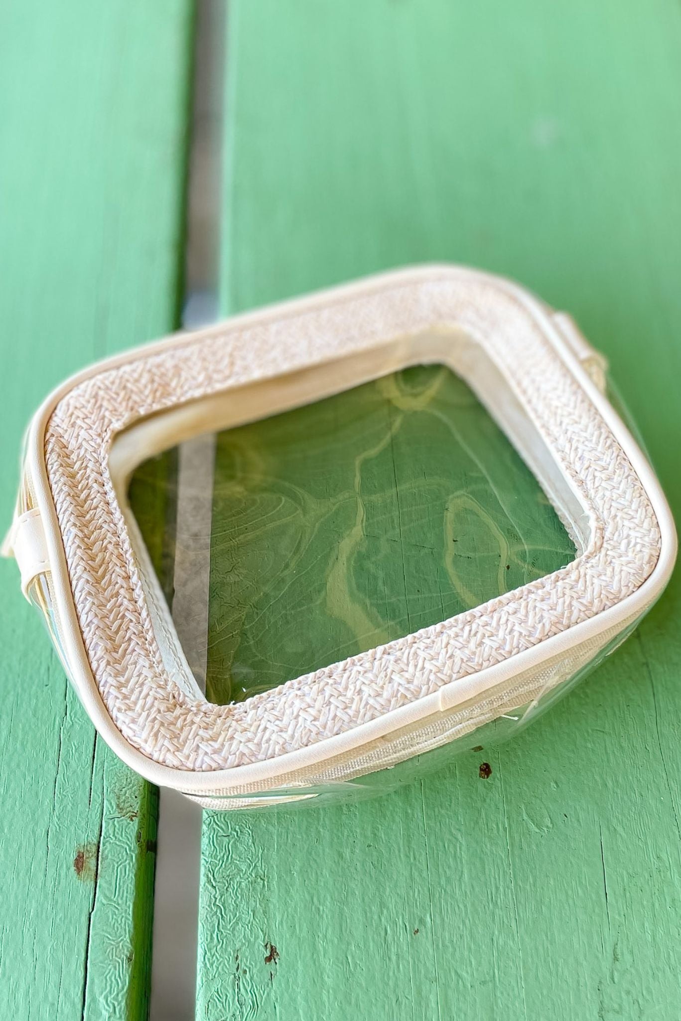 Cream Straw Clear Makeup Bag, must have, travel bag, makeup bag, mom style, shop style your senses by mallory fitzsimmons