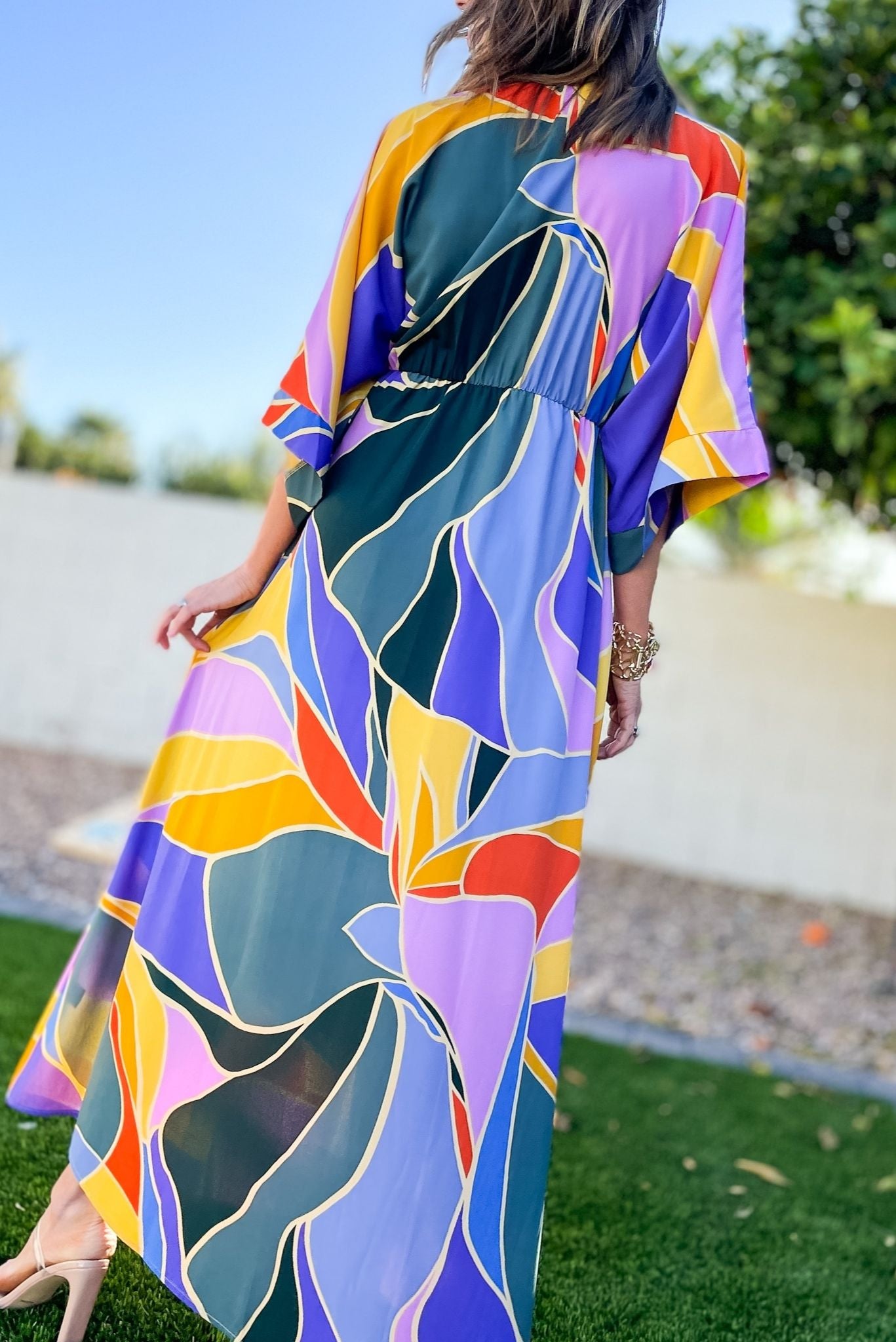 blue abstract print kimono maxi dress, maxi dress, wedding guest dress, spring dress, green dress, summer dress, shop style your senses by mallory fitzsimmons