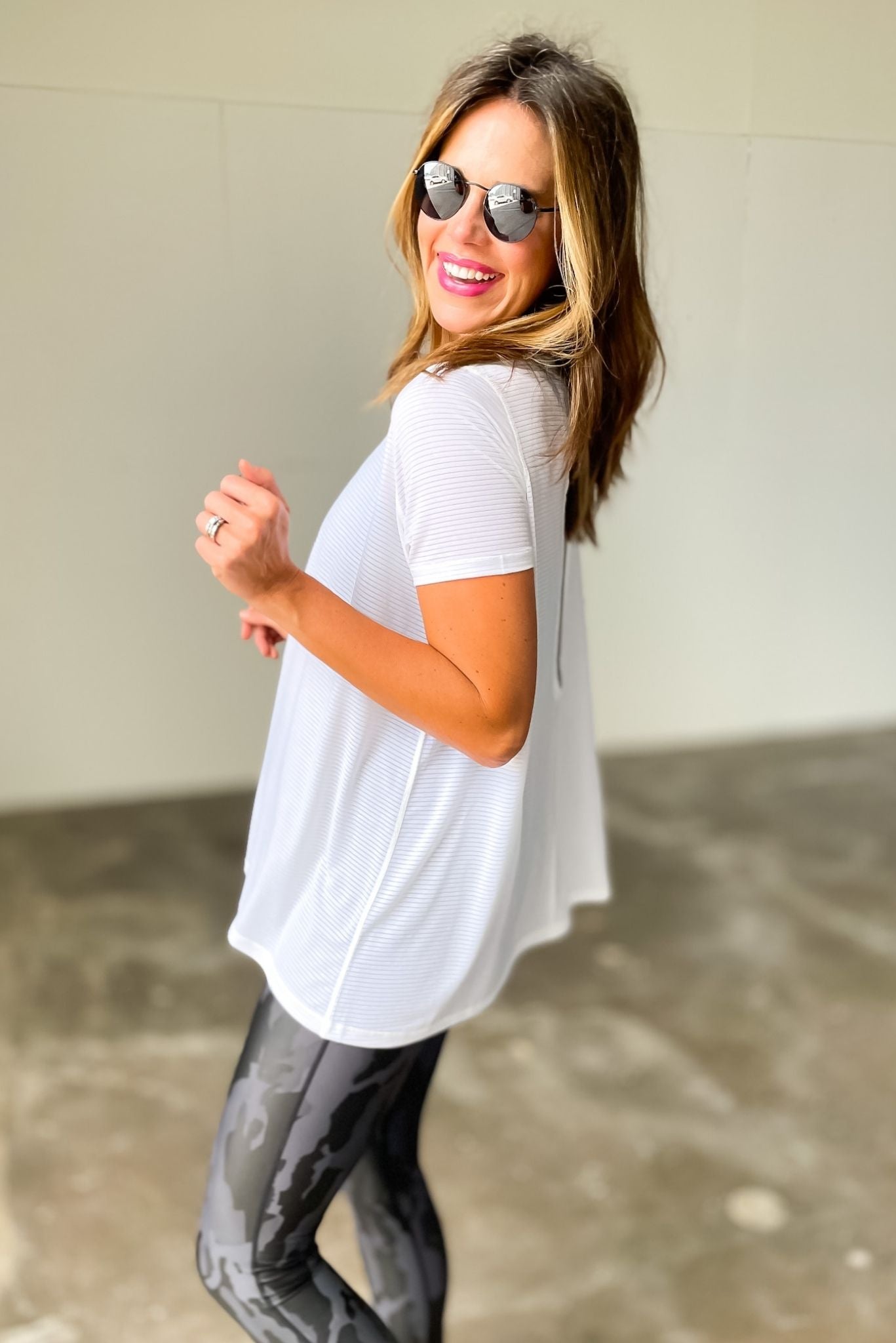 white striped mesh active longline shirt with keyhole back, July athleisure collection, fitness fashion, gym style, shop style your senses by mallory fitzsimmons